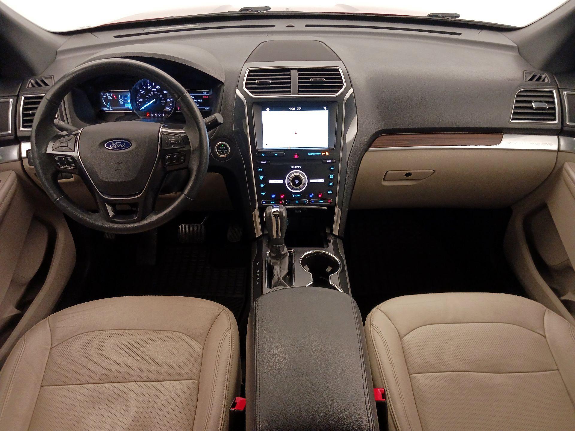 Thumbnail: 2019 Ford Explorer - 9
