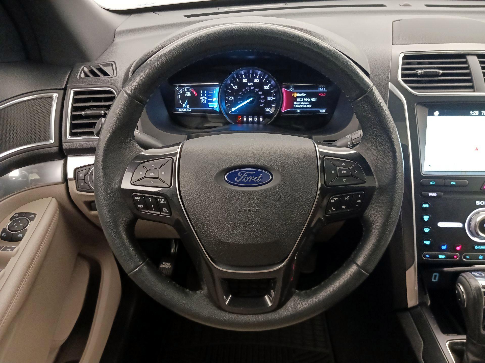 Thumbnail: 2019 Ford Explorer - 10