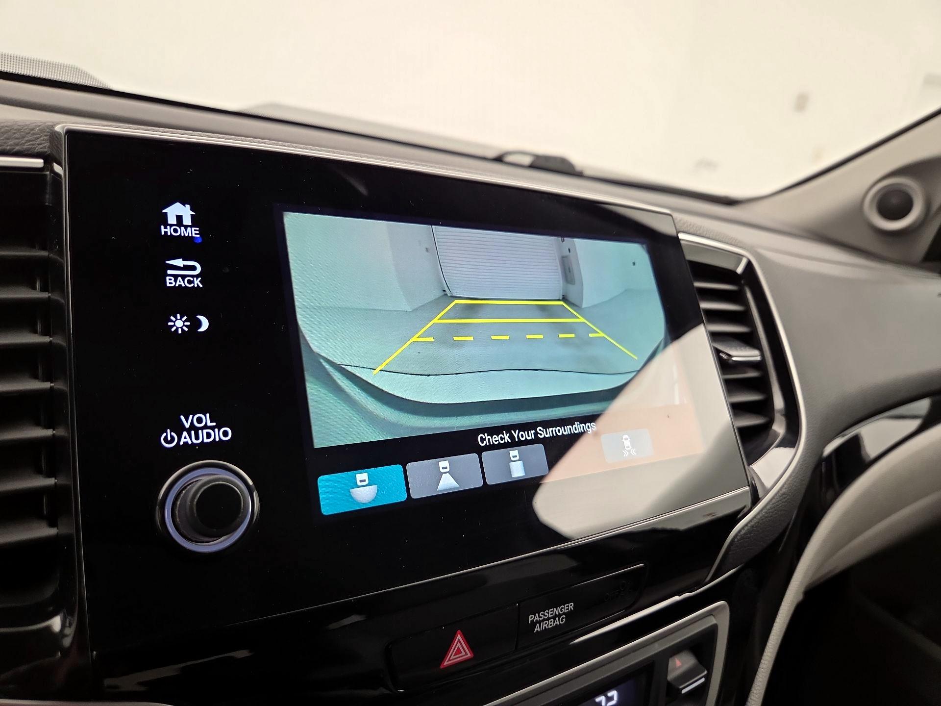 Thumbnail: 2019 Honda Pilot - 15