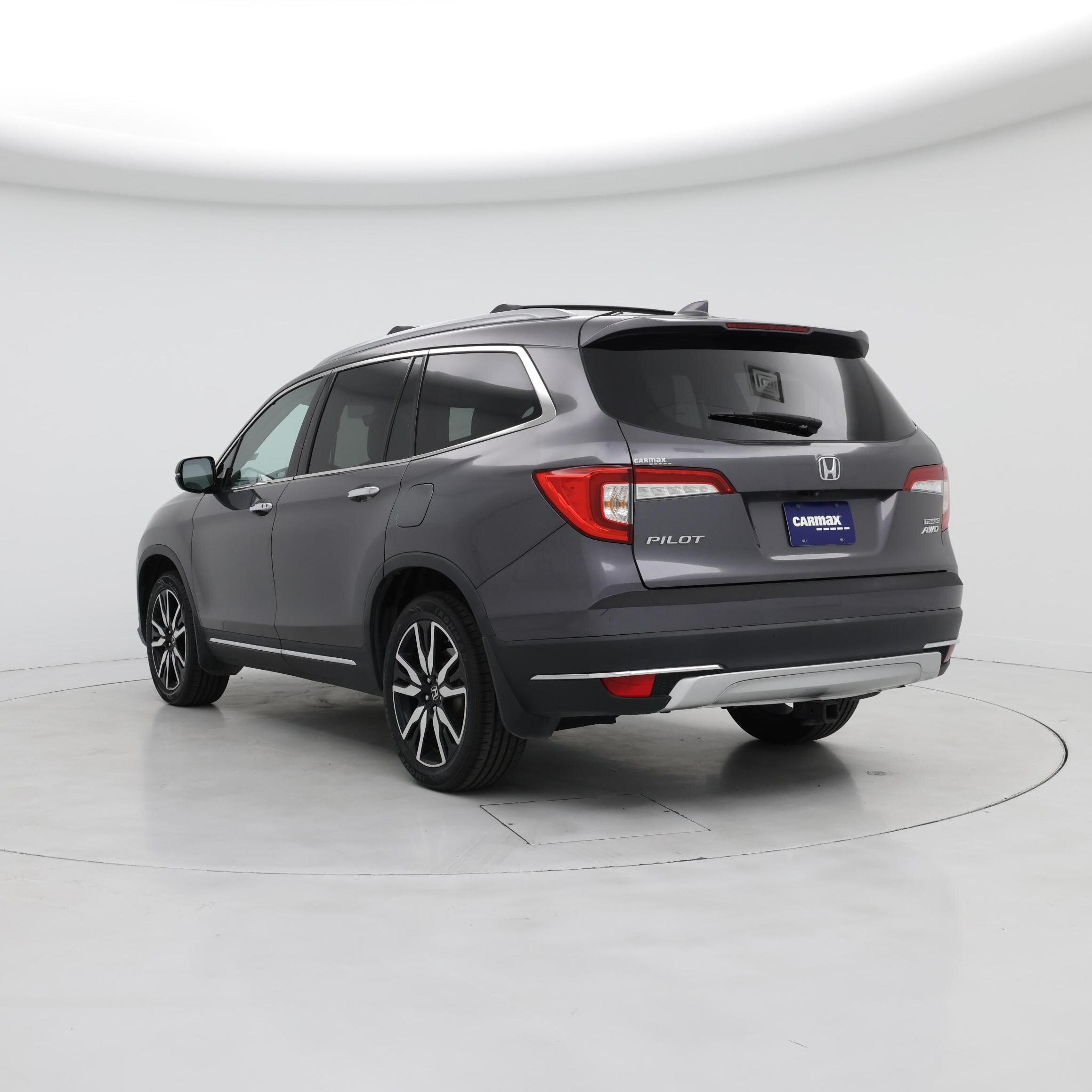 Thumbnail: 2019 Honda Pilot - 2