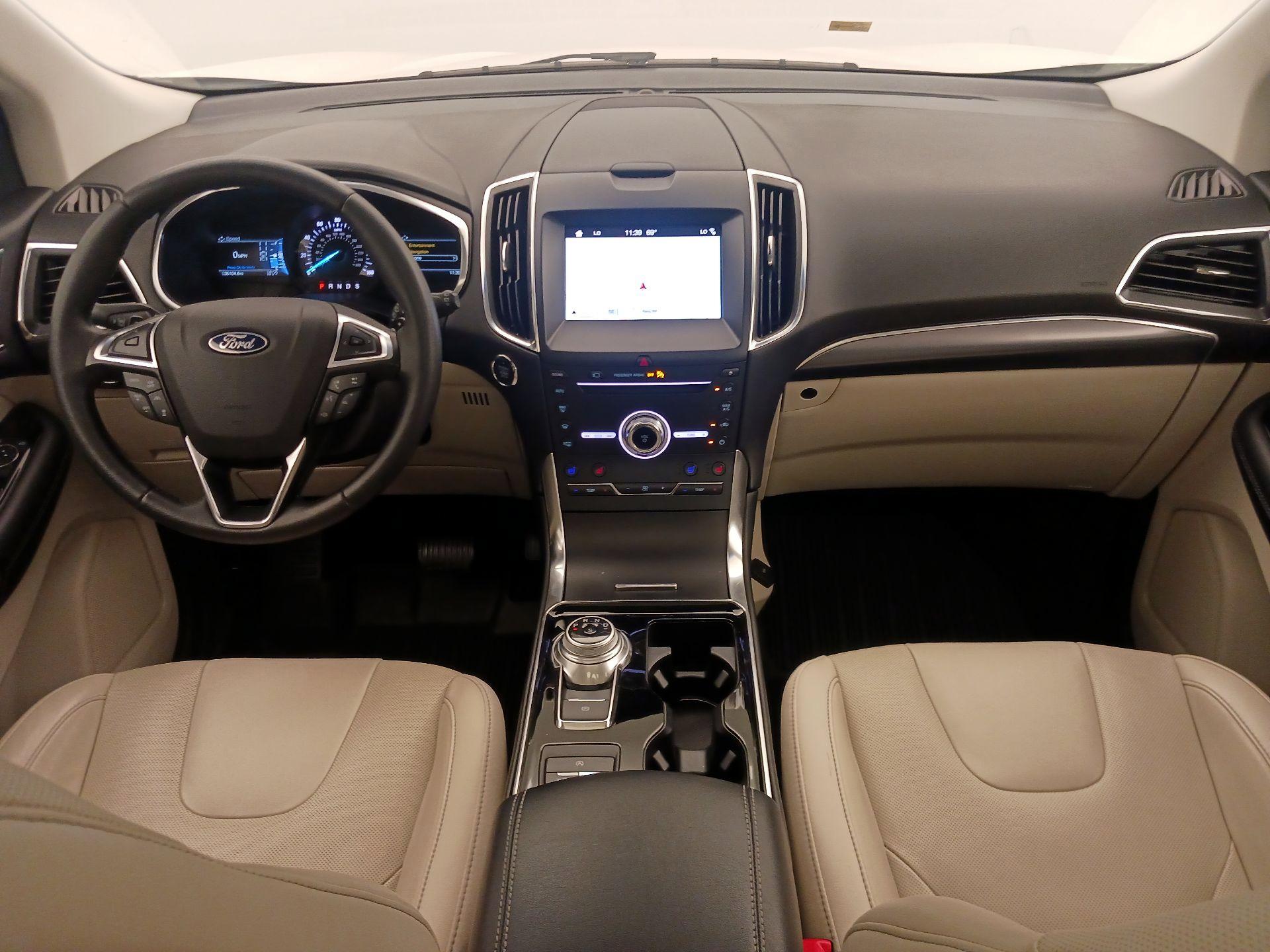 Thumbnail: 2019 Ford Edge - 9