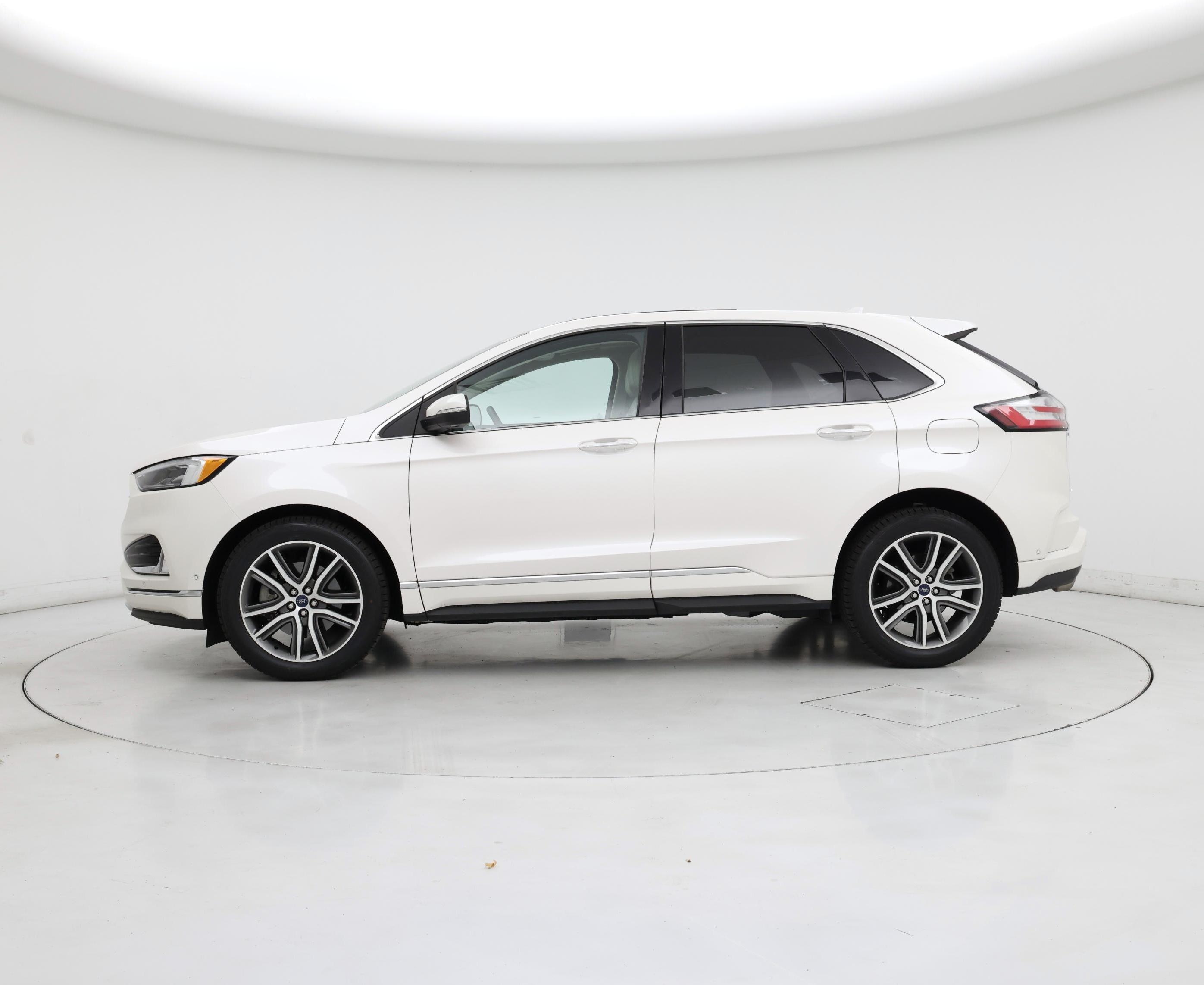 Thumbnail: 2019 Ford Edge - 3