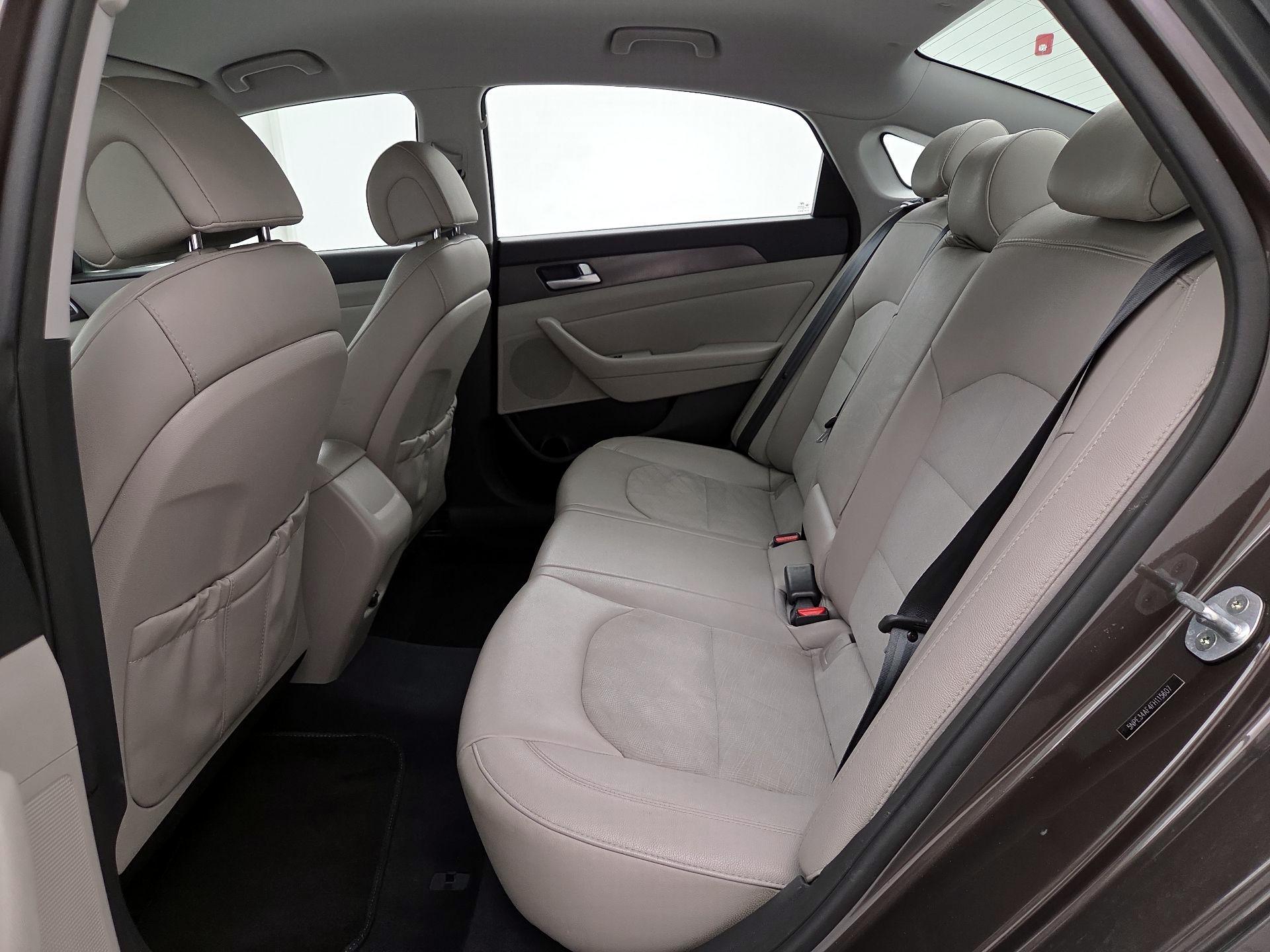 Thumbnail: 2015 Hyundai Sonata - 19