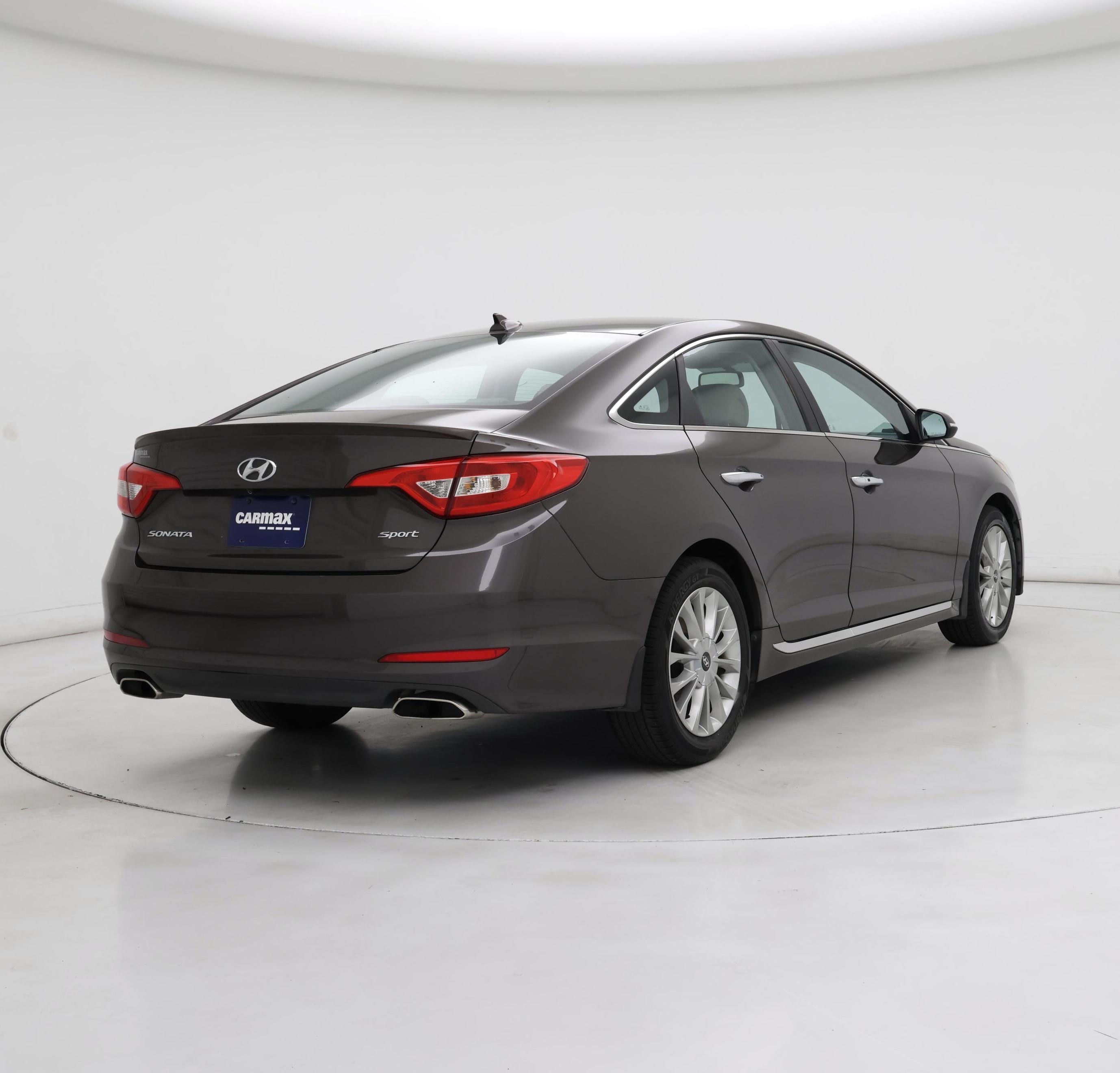 Thumbnail: 2015 Hyundai Sonata - 8