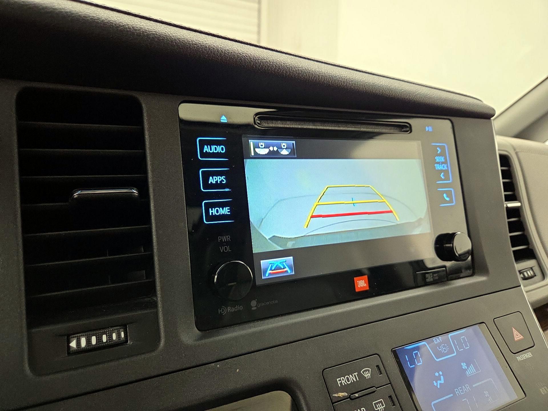 Thumbnail: 2015 Toyota Sienna - 14