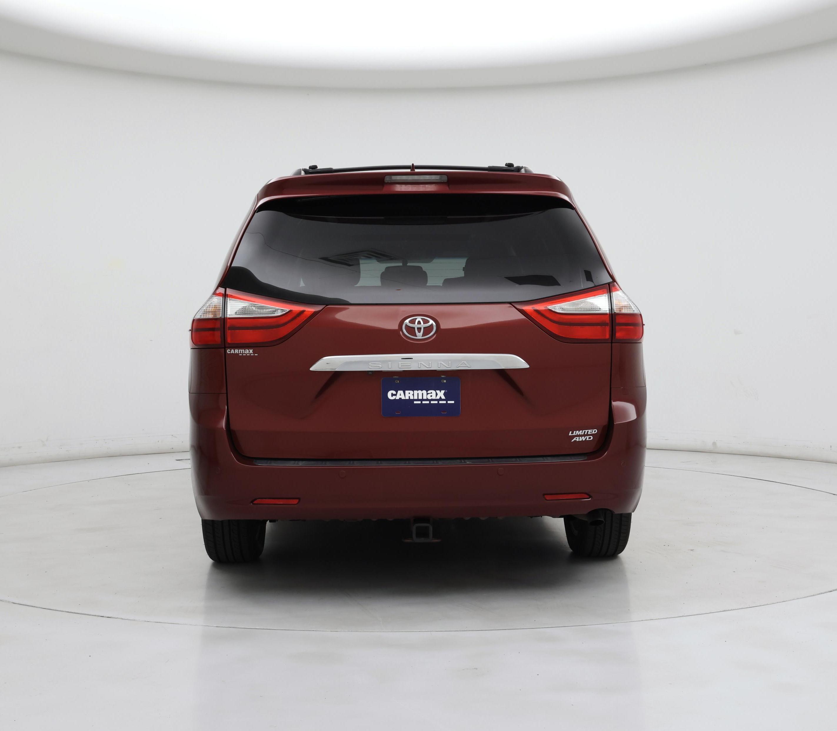 Thumbnail: 2015 Toyota Sienna - 6