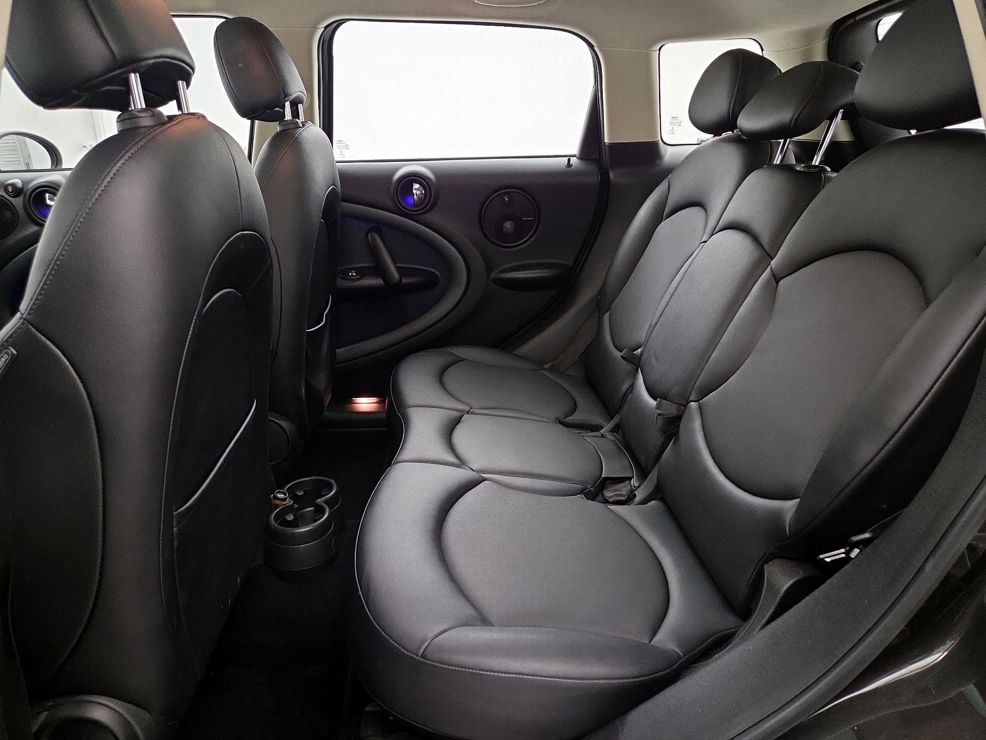 Thumbnail: 2016 MINI Cooper Countryman - 18