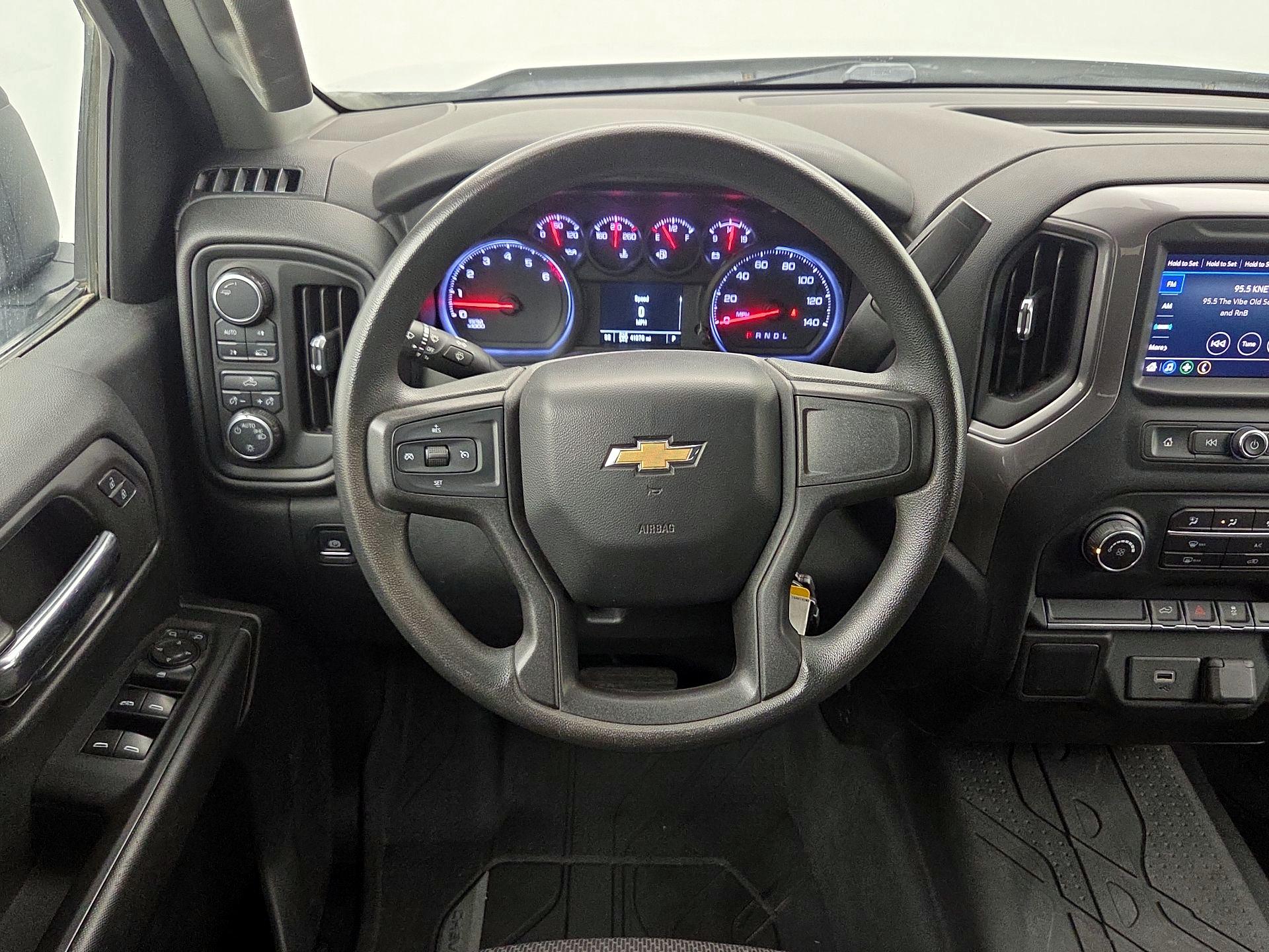 Thumbnail: 2020 Chevrolet Silverado 1500 - 10