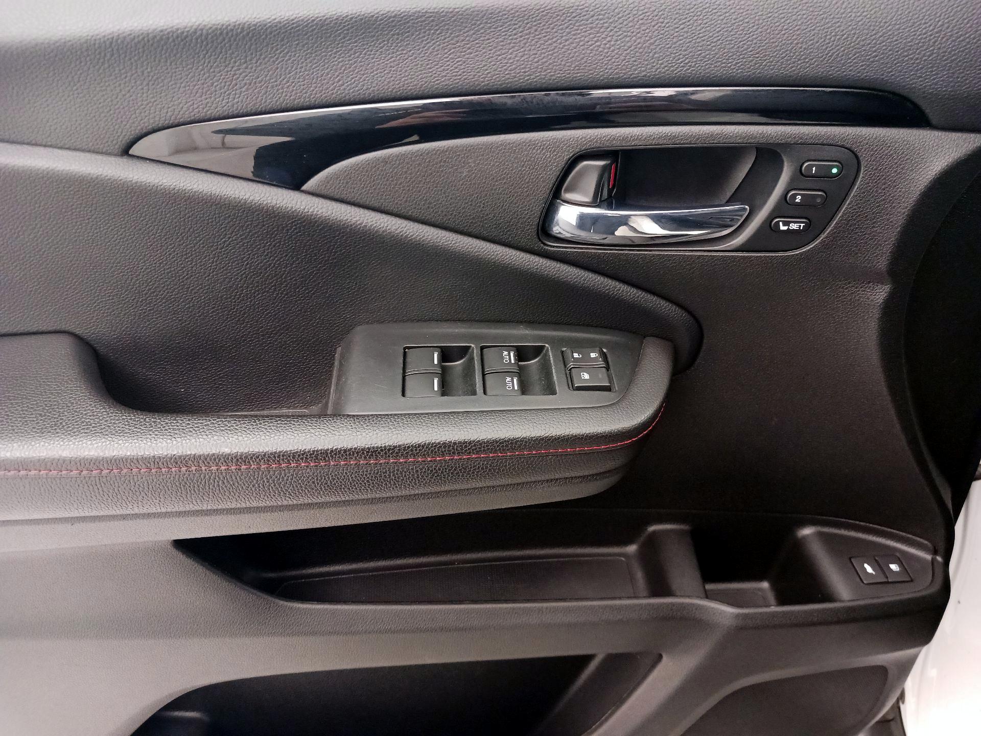 Thumbnail: 2022 Honda Pilot - 12