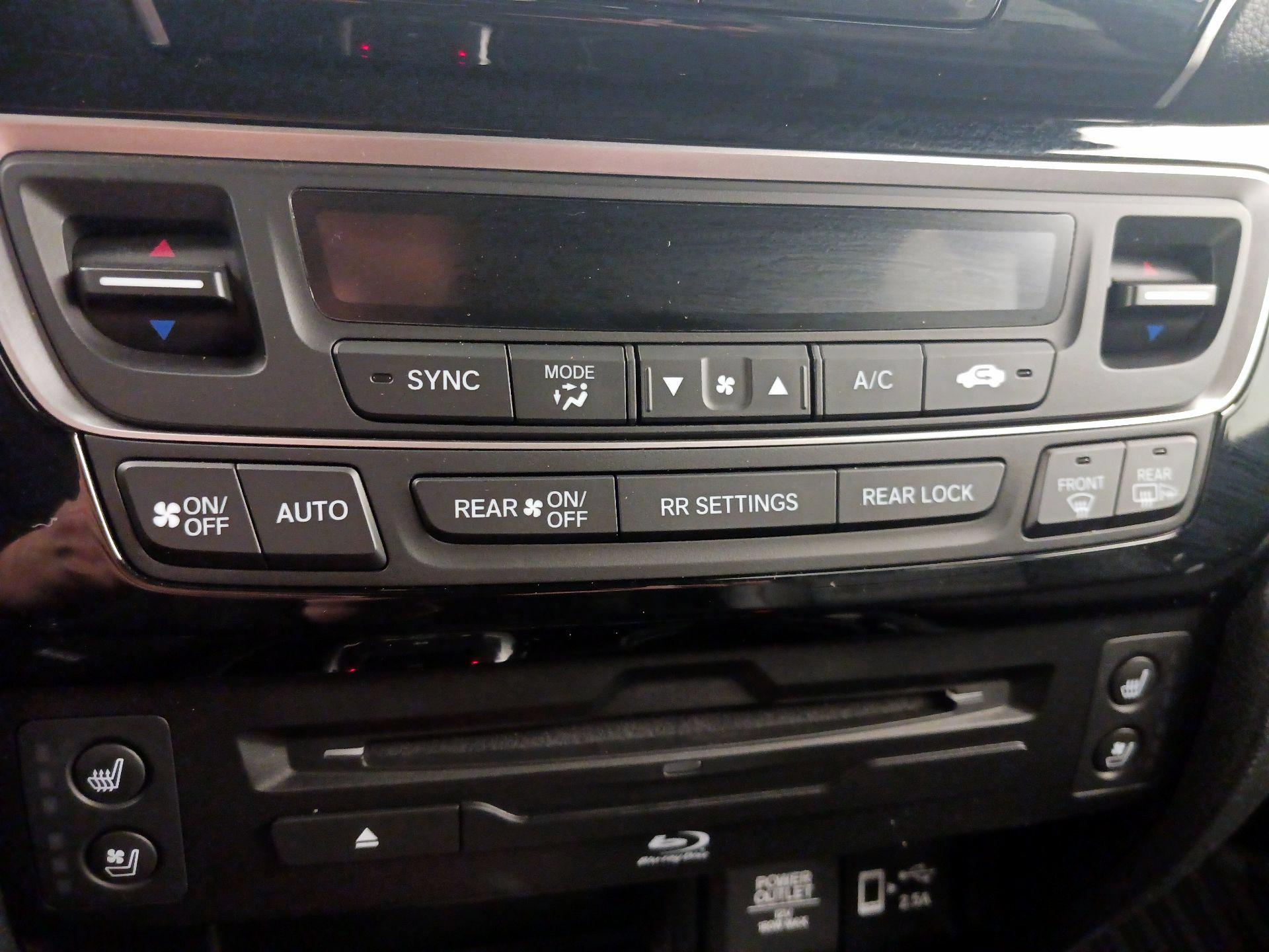 Thumbnail: 2022 Honda Pilot - 17