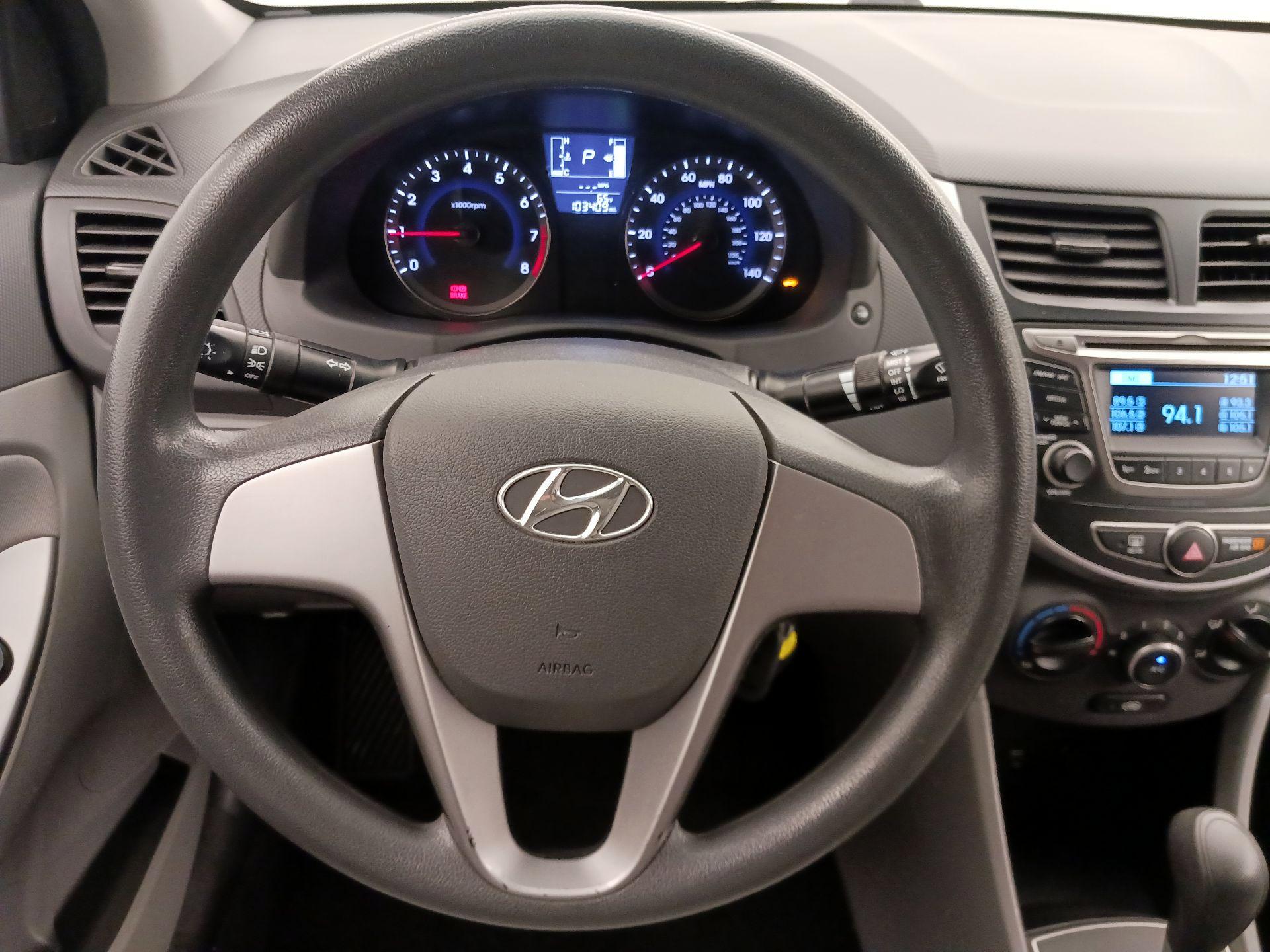 Thumbnail: 2015 Hyundai Accent - 10