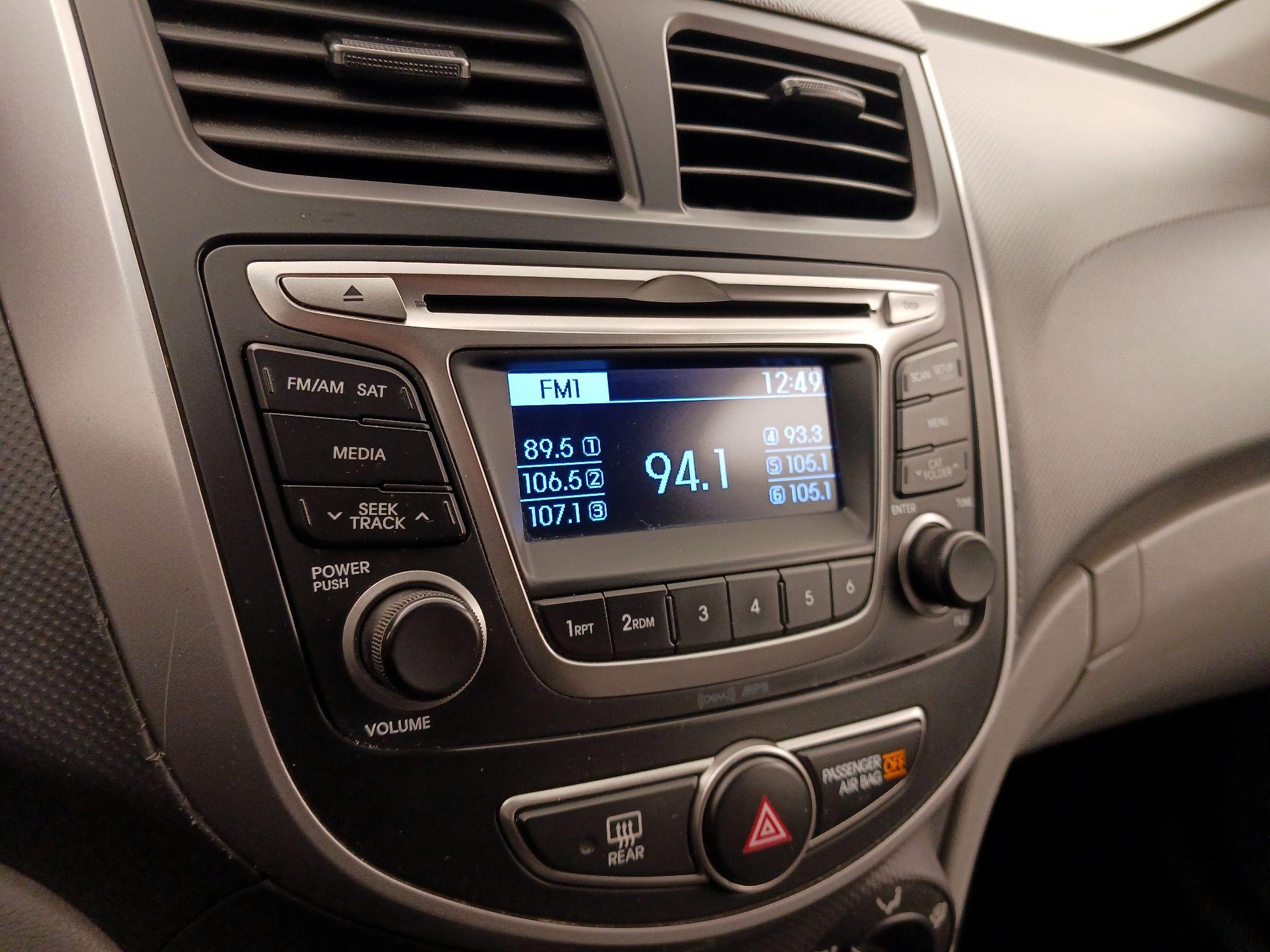 Thumbnail: 2015 Hyundai Accent - 14