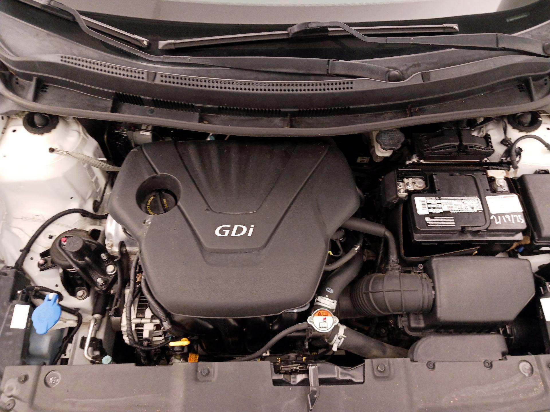 Thumbnail: 2015 Hyundai Accent - 19