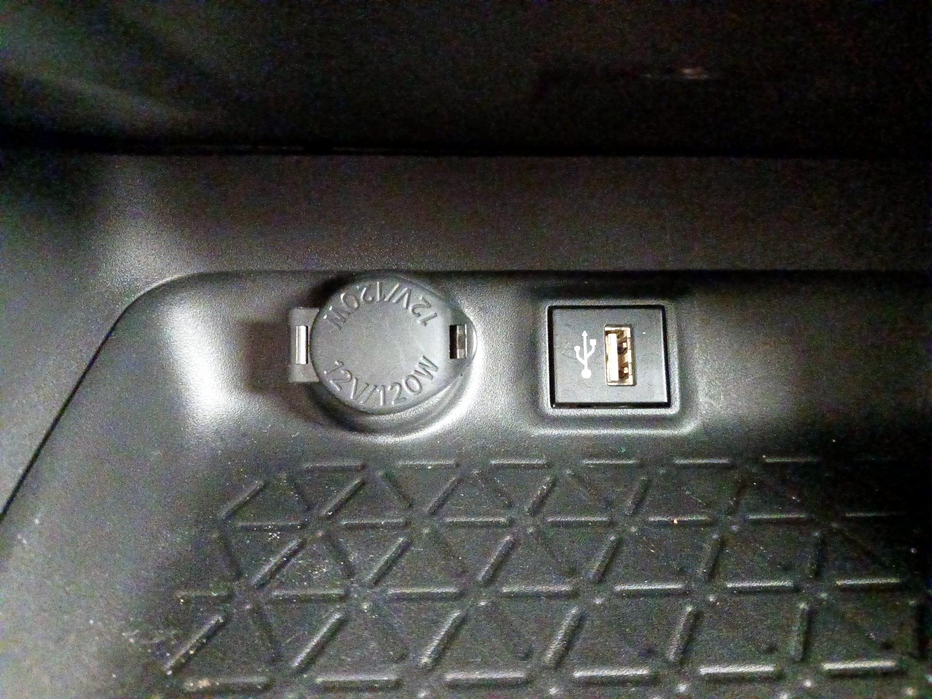 Thumbnail: 2023 Toyota RAV4 - 18