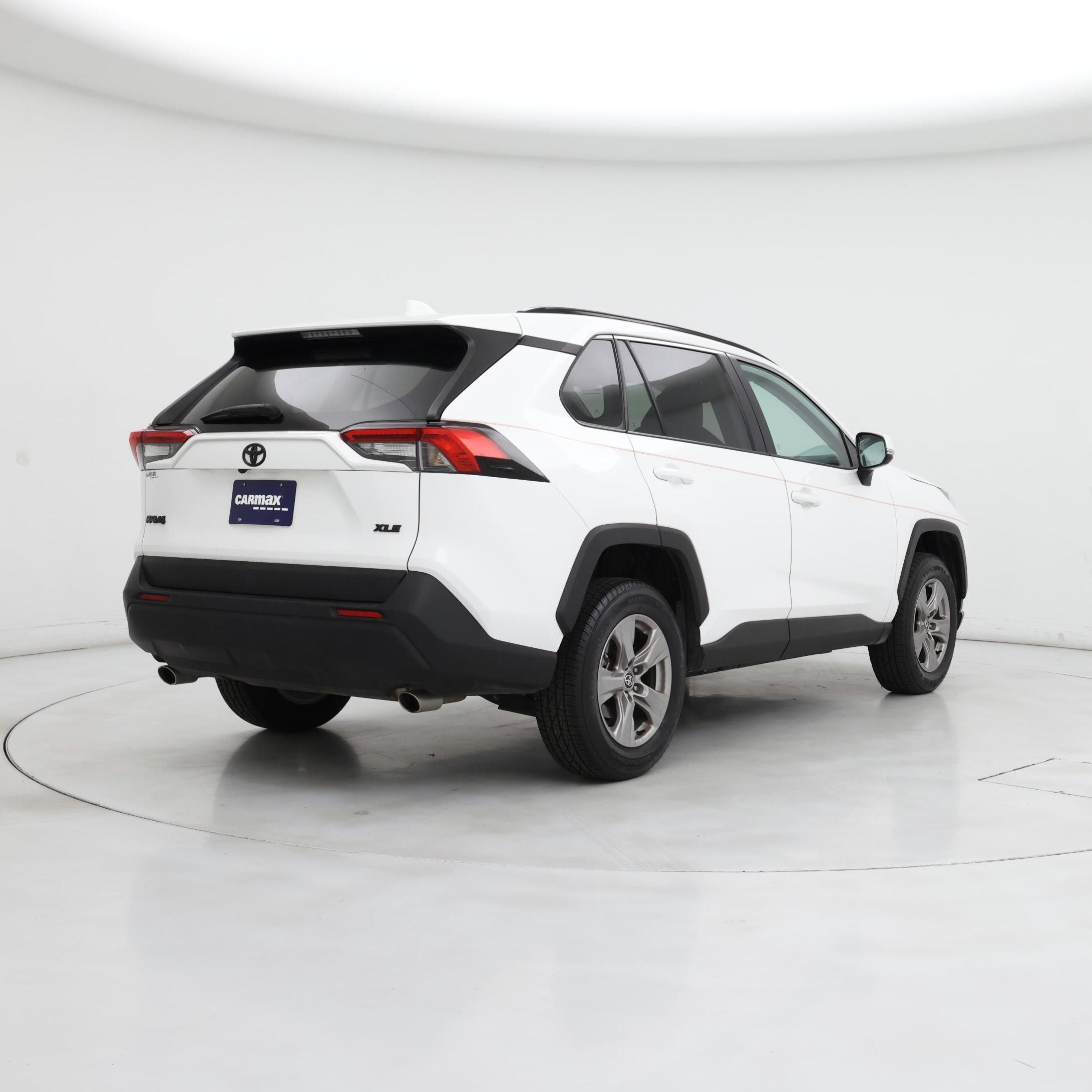 Thumbnail: 2023 Toyota RAV4 - 8