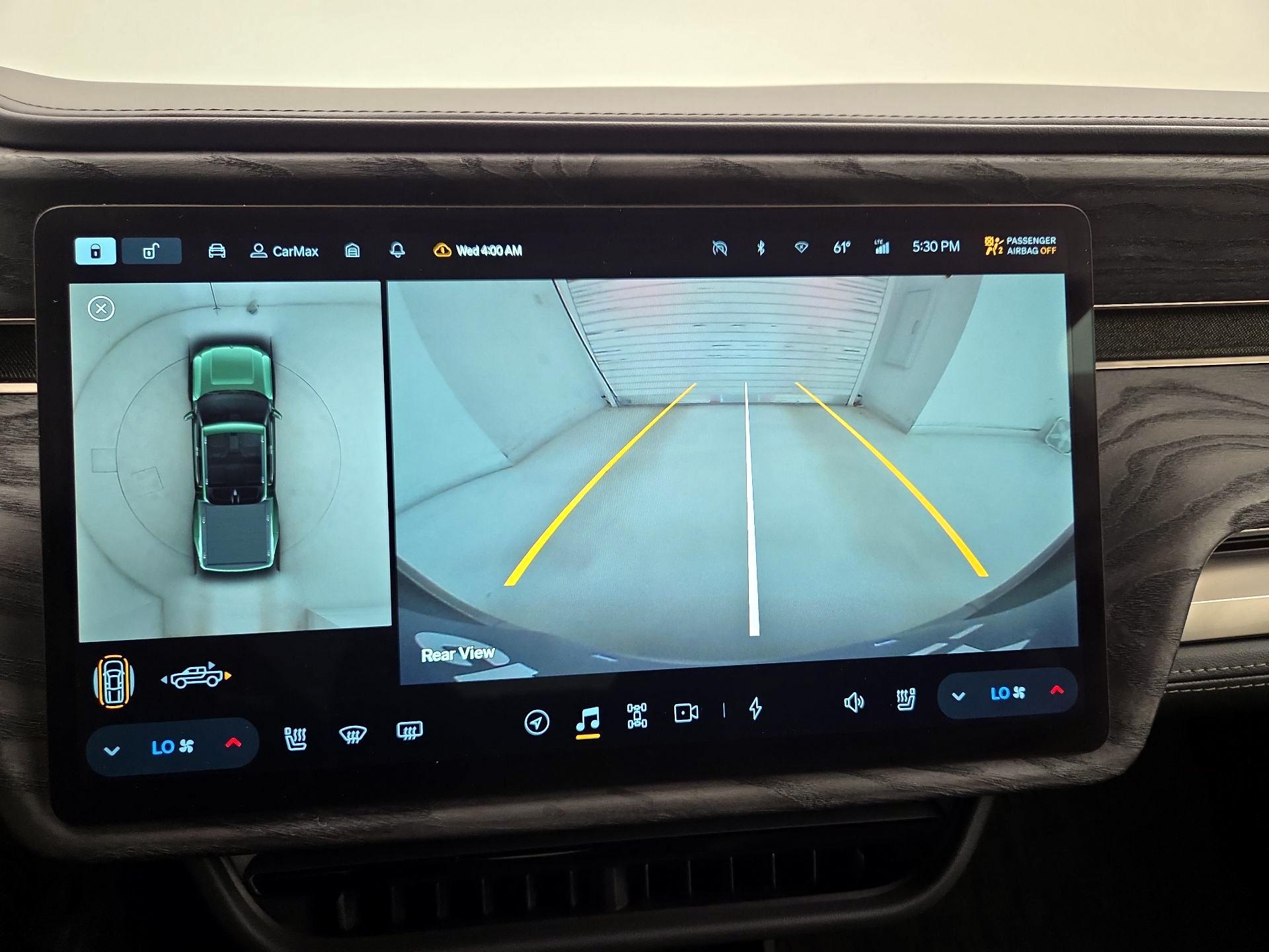 Thumbnail: 2022 Rivian R1T - 14