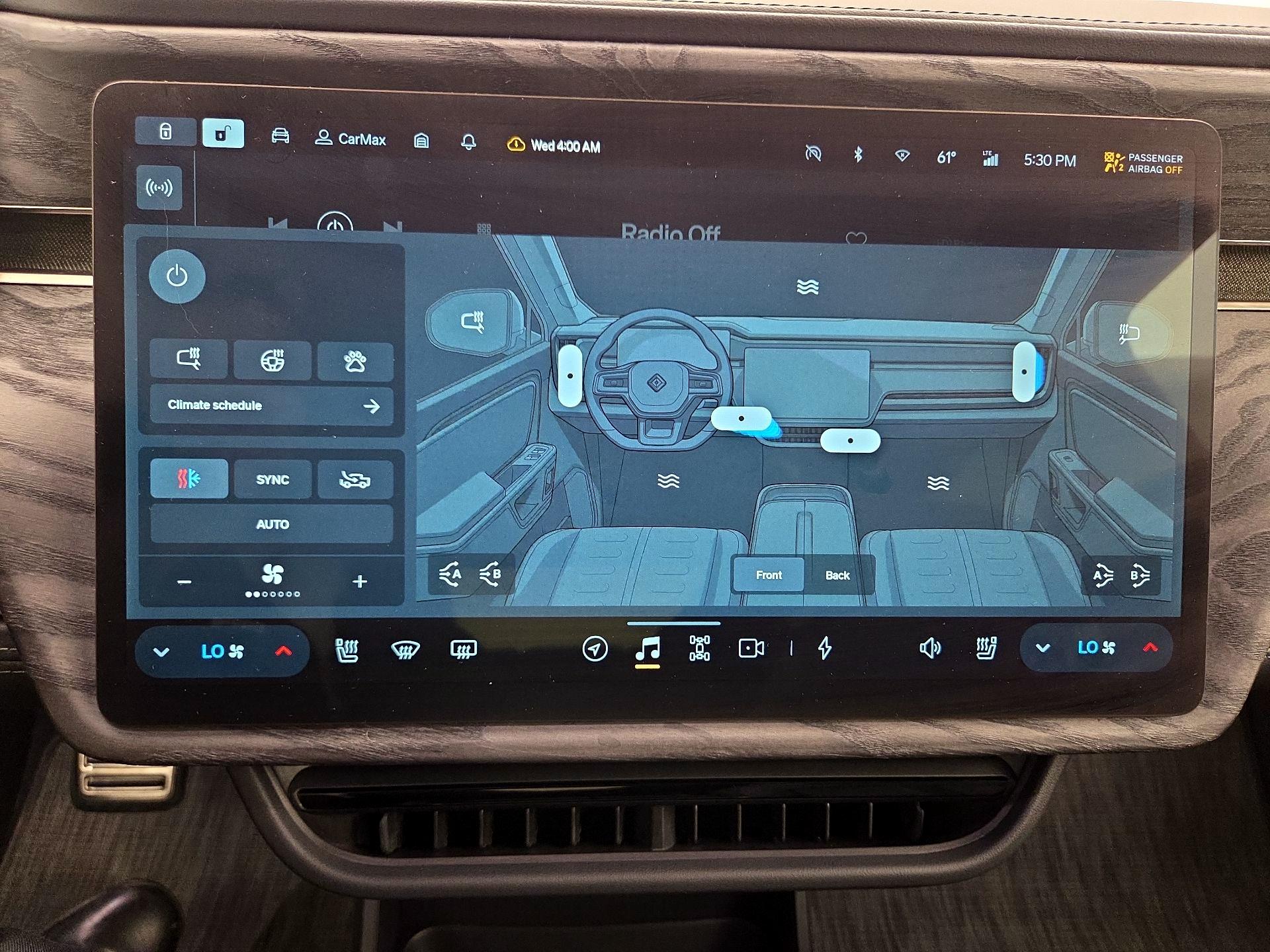 Thumbnail: 2022 Rivian R1T - 16