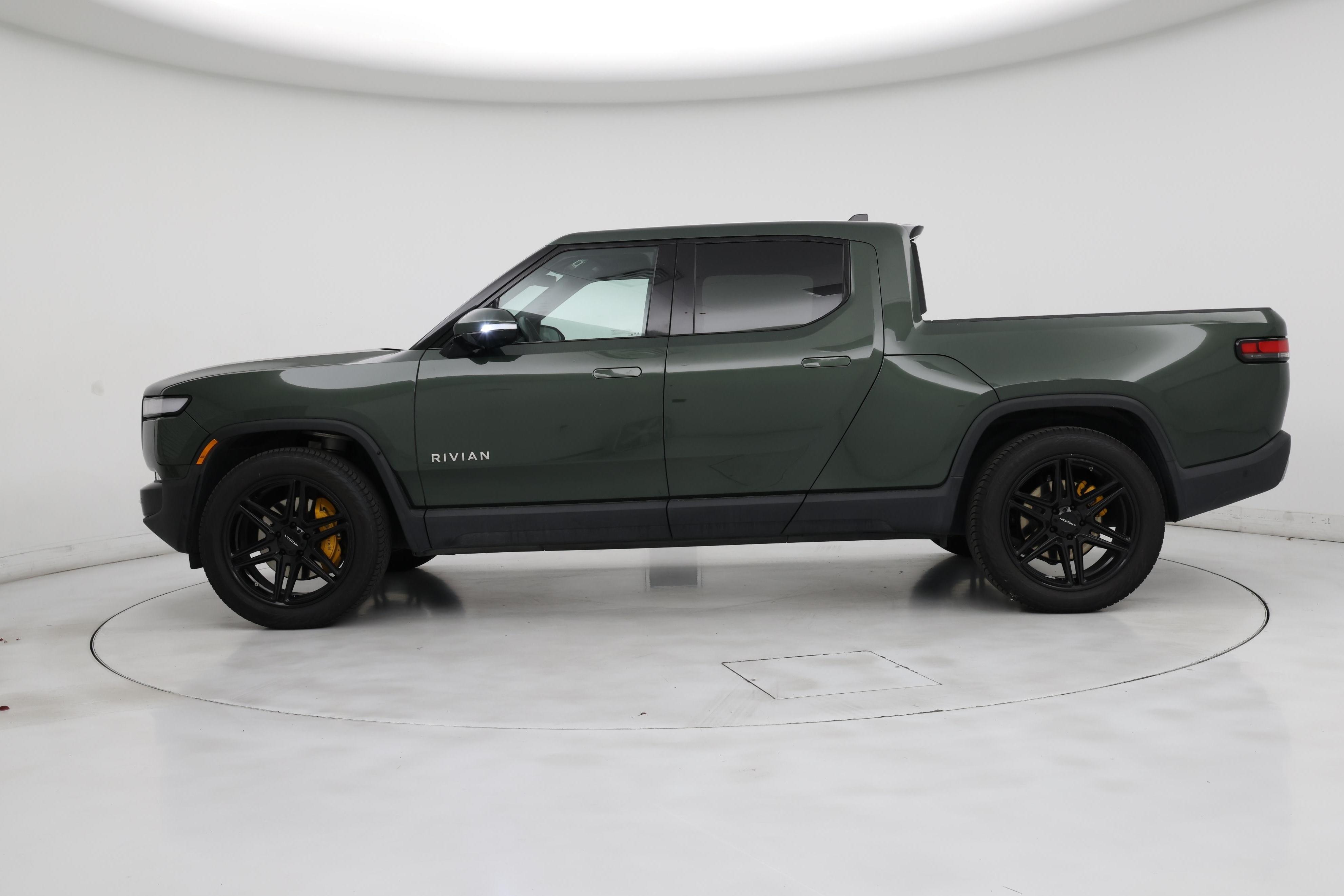 Thumbnail: 2022 Rivian R1T - 3