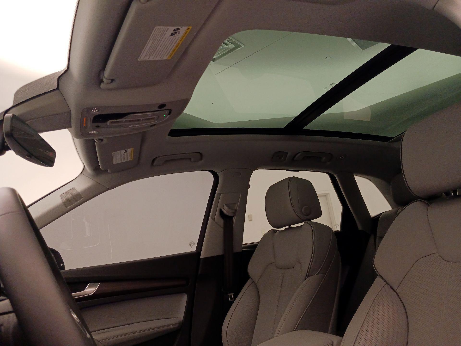 Thumbnail: 2023 Audi Q5 - 20