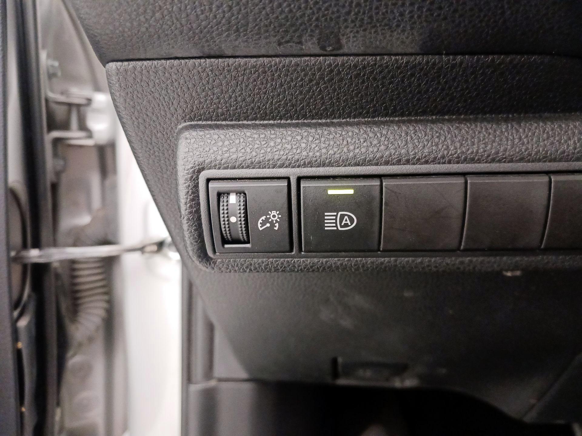 Thumbnail: 2020 Toyota Corolla - 13