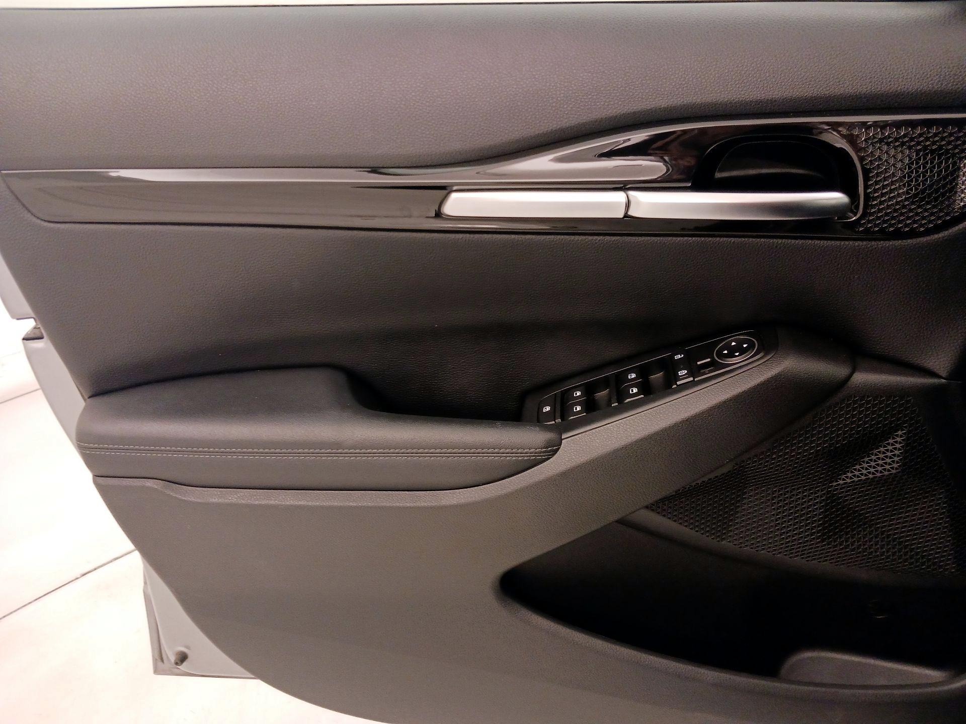 Thumbnail: 2021 Kia Seltos - 12