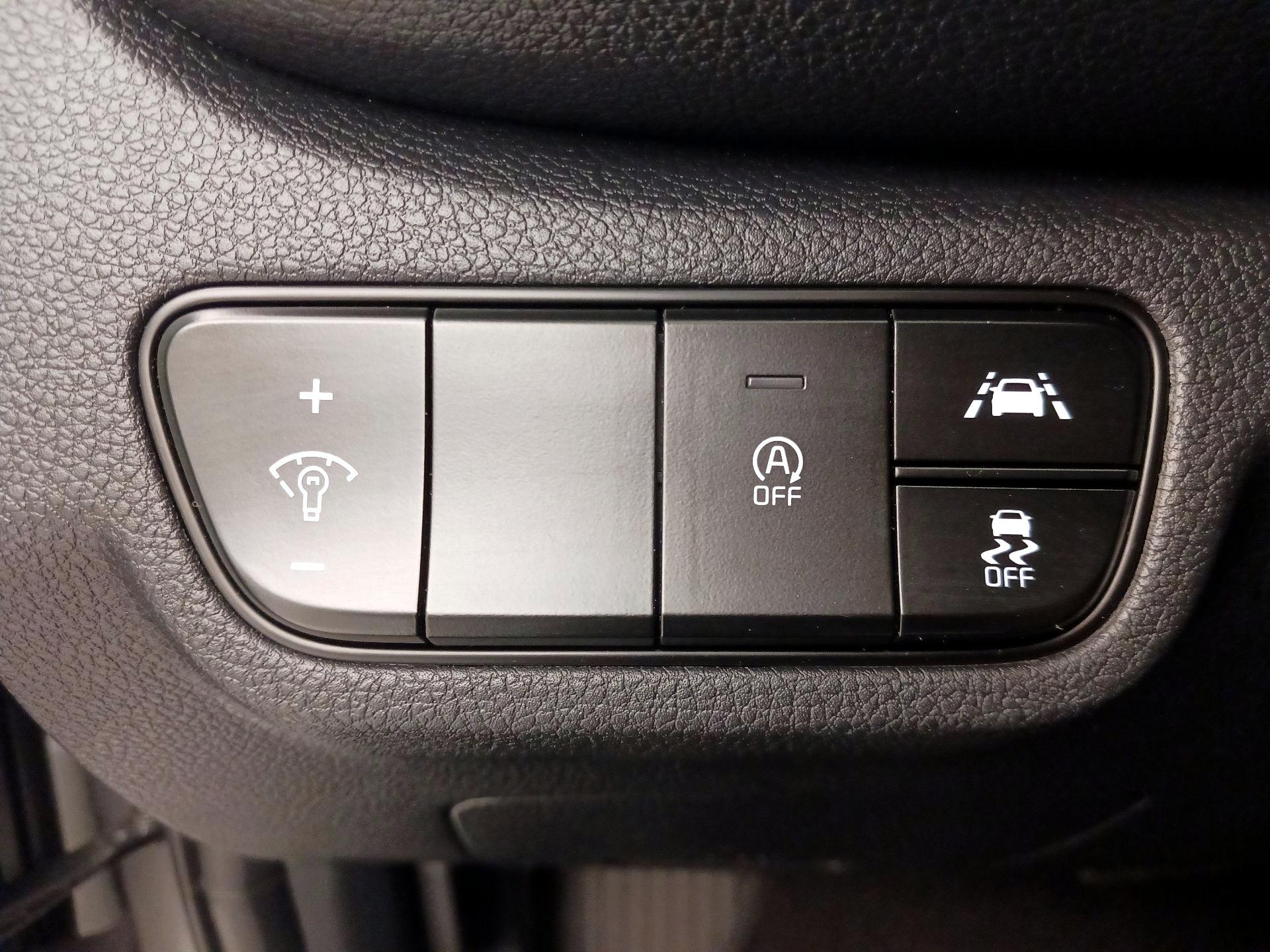 Thumbnail: 2021 Kia Seltos - 13