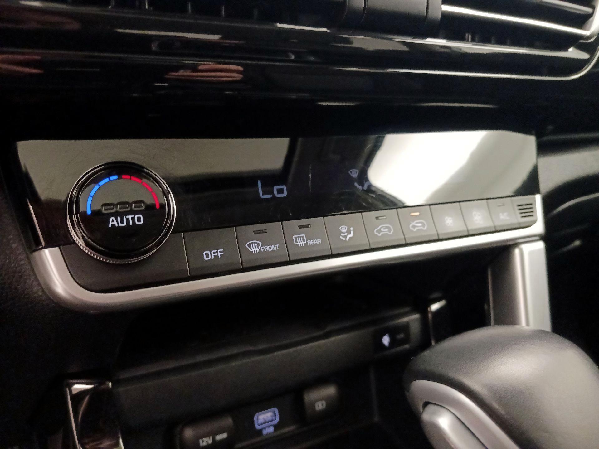 Thumbnail: 2021 Kia Seltos - 16