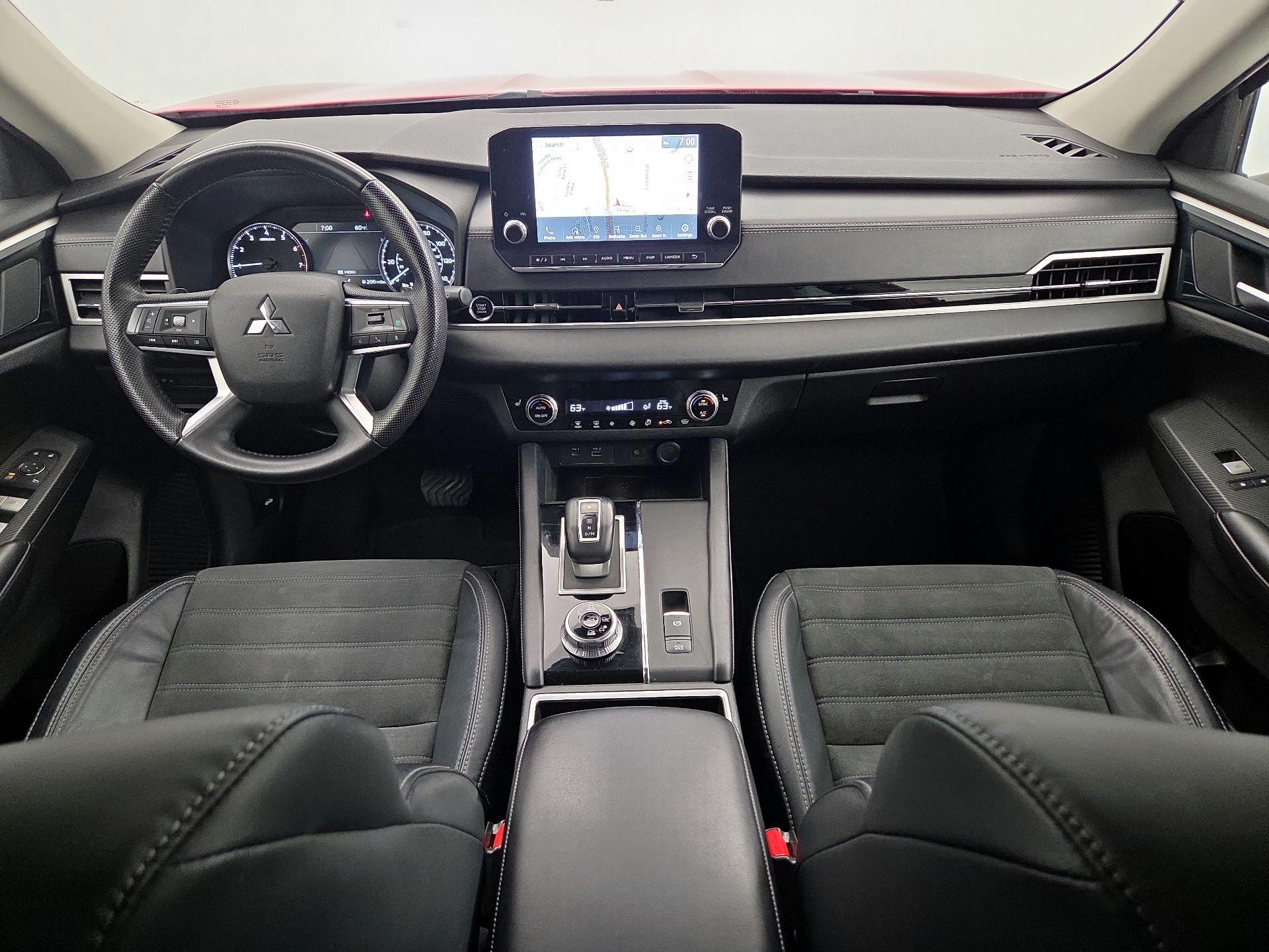 Thumbnail: 2022 Mitsubishi Outlander - 9