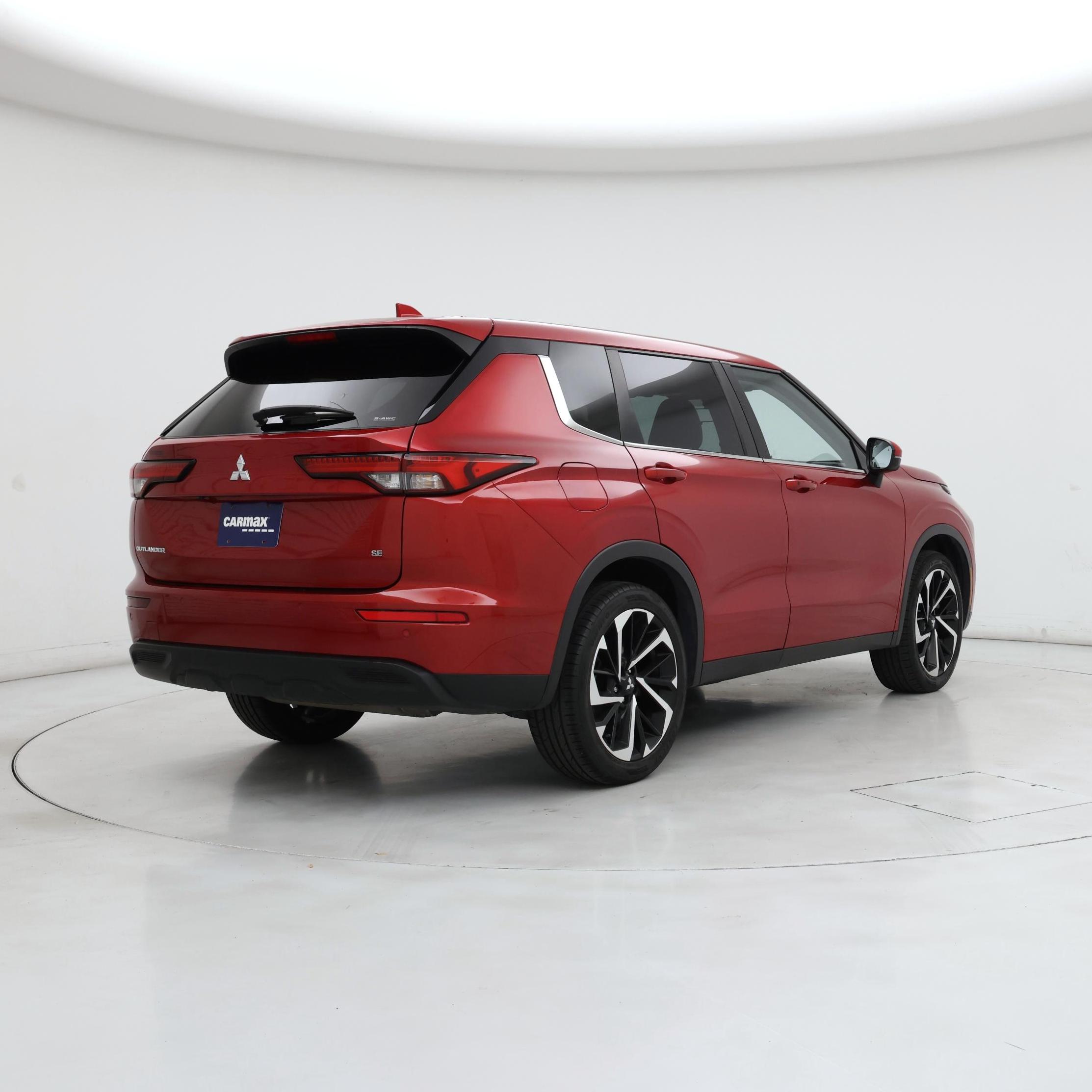 Thumbnail: 2022 Mitsubishi Outlander - 8