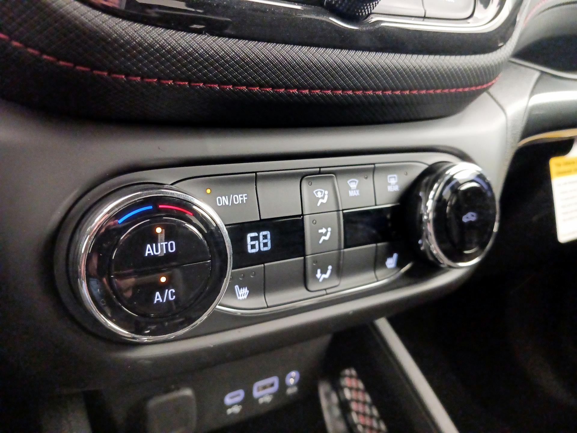 Thumbnail: 2023 Chevrolet TrailBlazer - 16