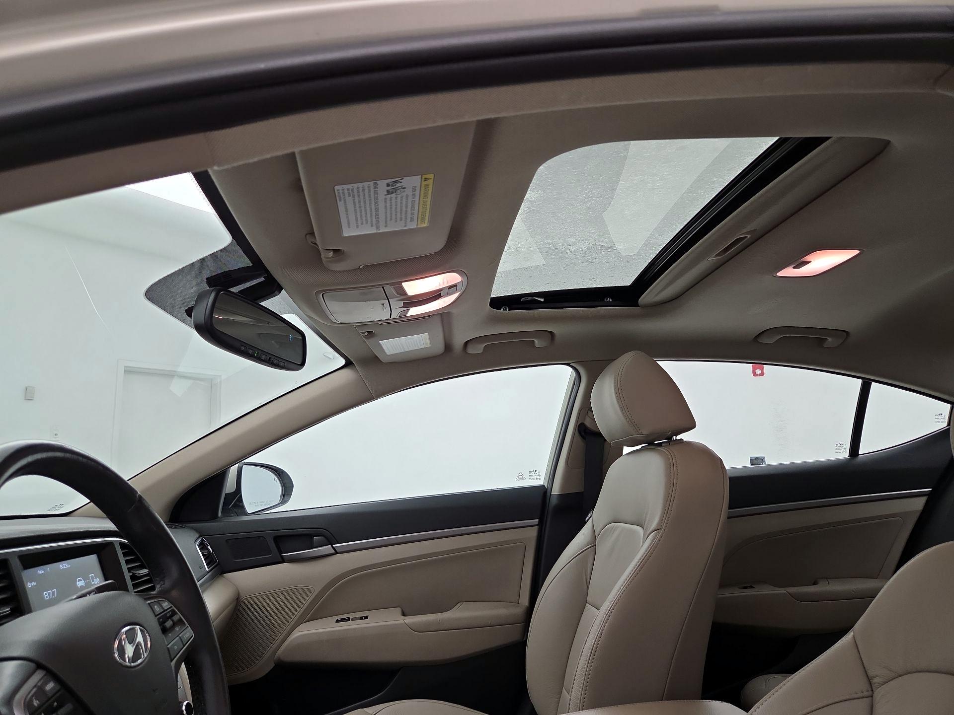 Thumbnail: 2017 Hyundai Elantra - 18