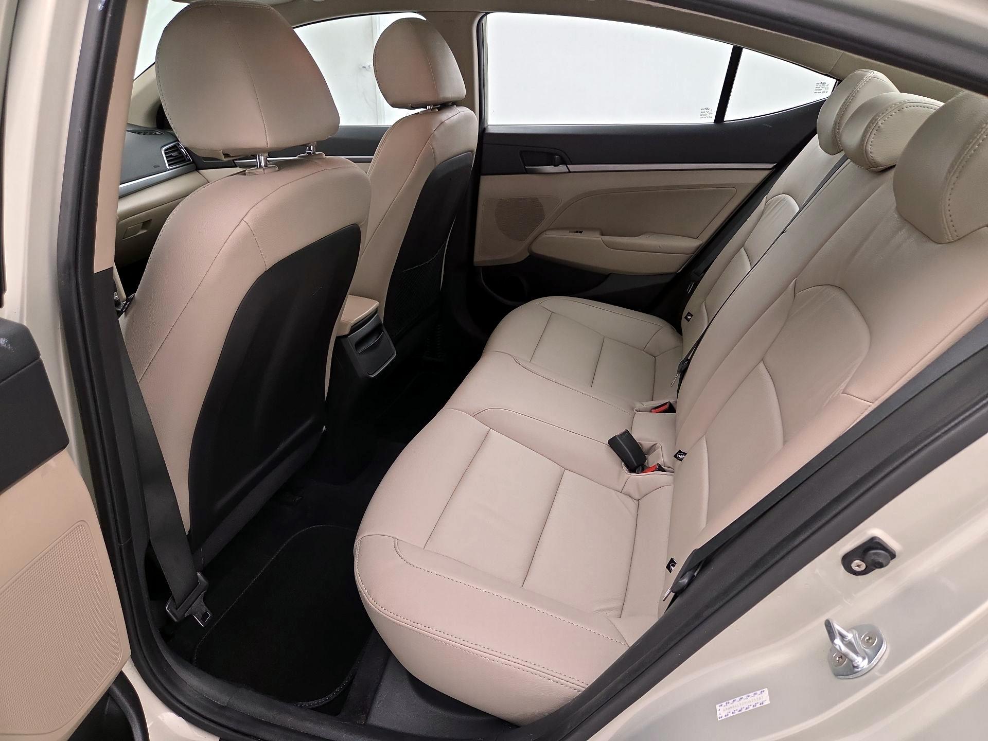 Thumbnail: 2017 Hyundai Elantra - 19