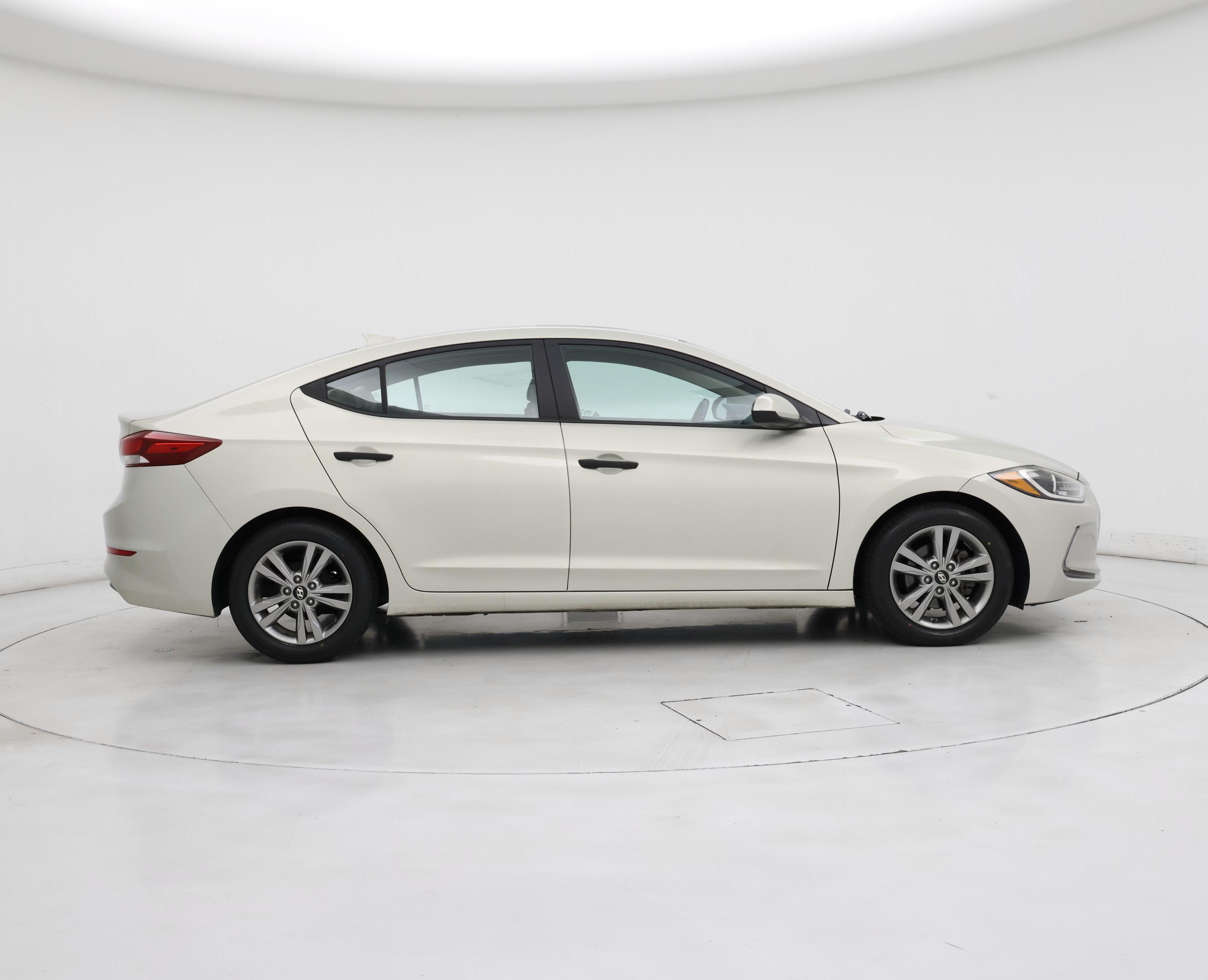 Thumbnail: 2017 Hyundai Elantra - 7