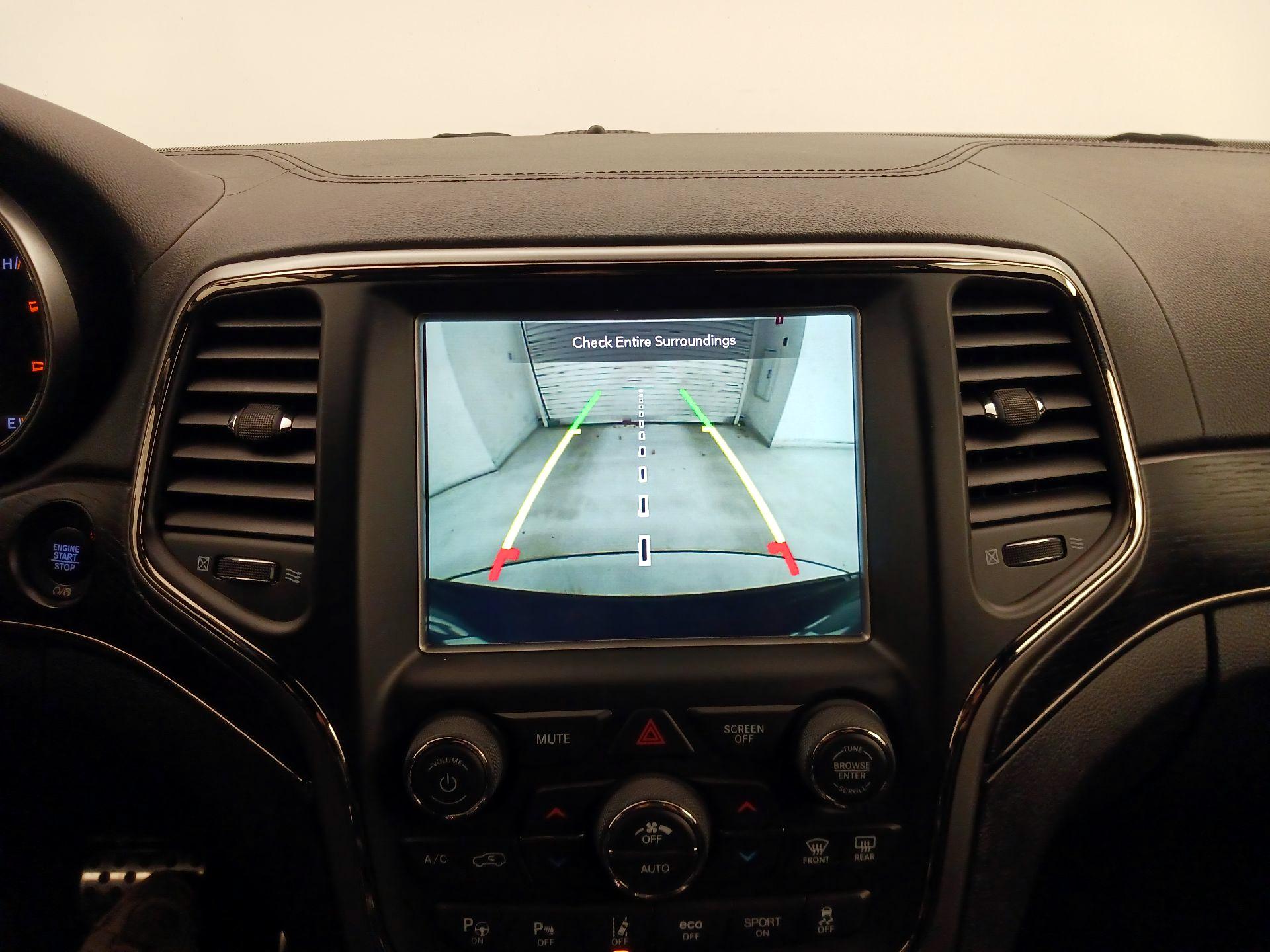 Thumbnail: 2018 Jeep Grand Cherokee - 15