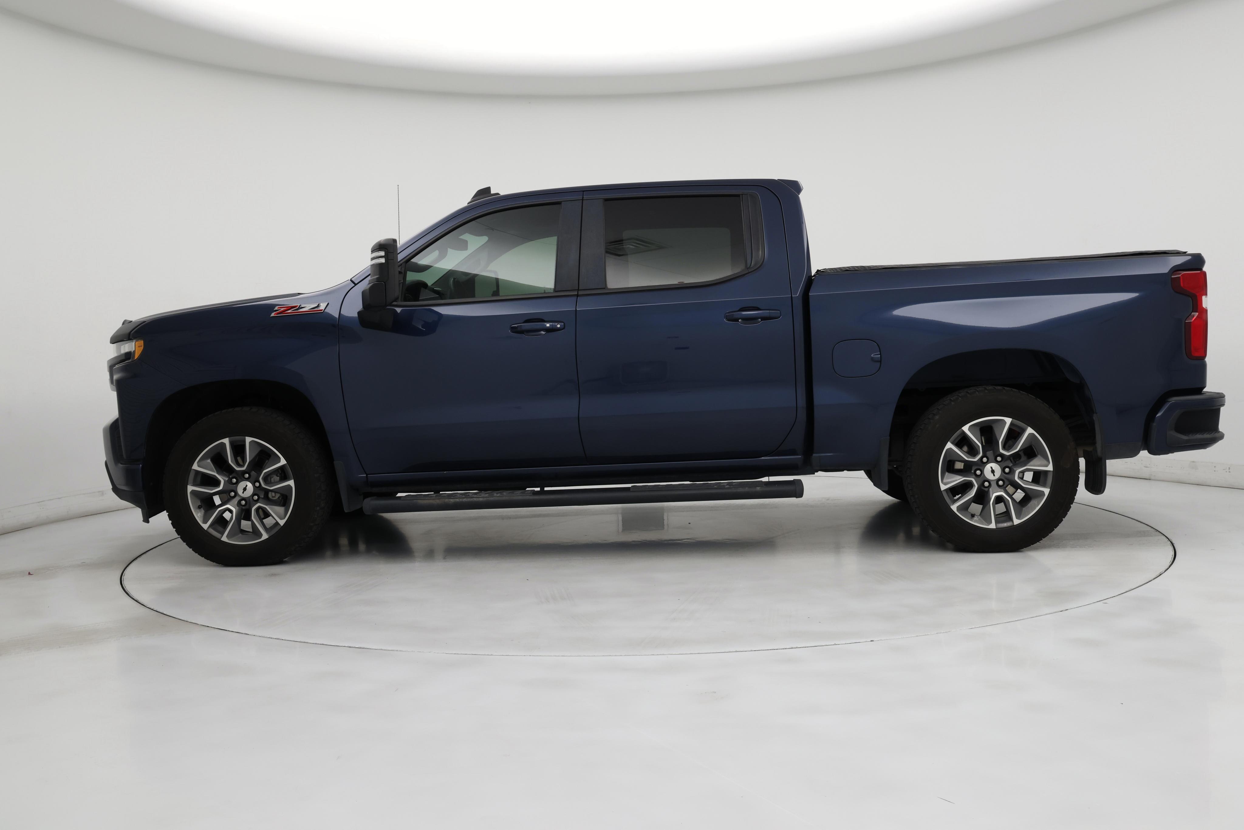Thumbnail: 2020 Chevrolet Silverado 1500 - 3