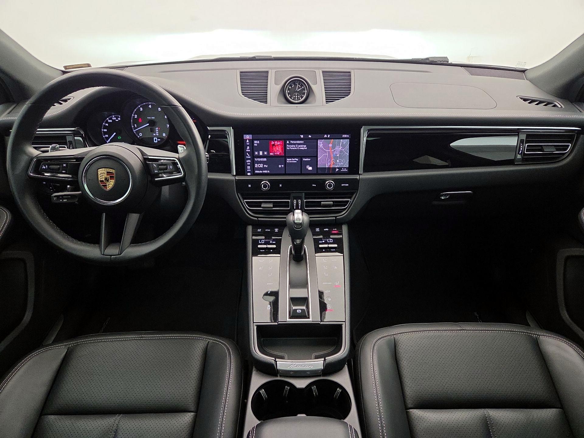 Thumbnail: 2022 Porsche Macan - 9