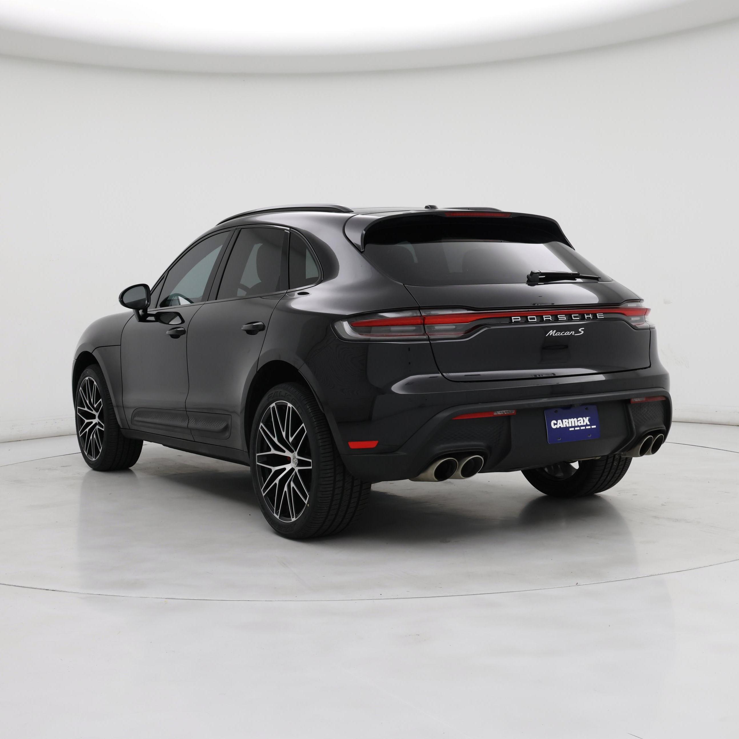 Thumbnail: 2022 Porsche Macan - 2