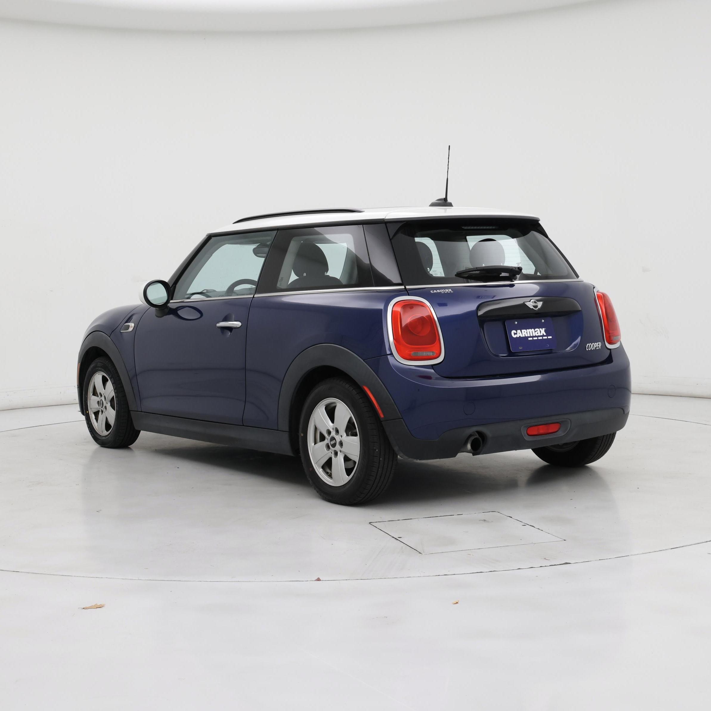 Thumbnail: 2016 MINI Cooper Hardtop - 2