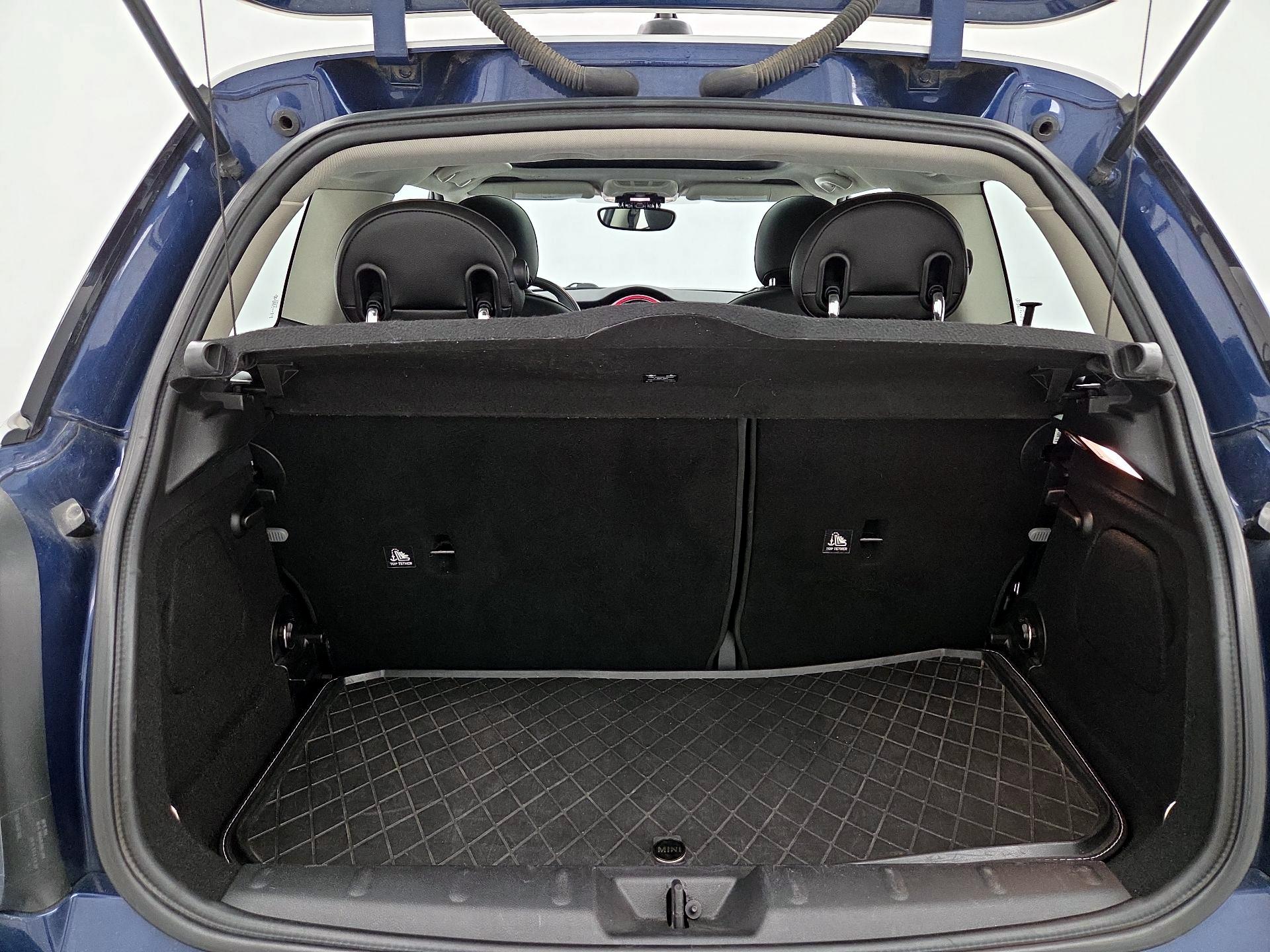 Thumbnail: 2016 MINI Cooper Hardtop - 20