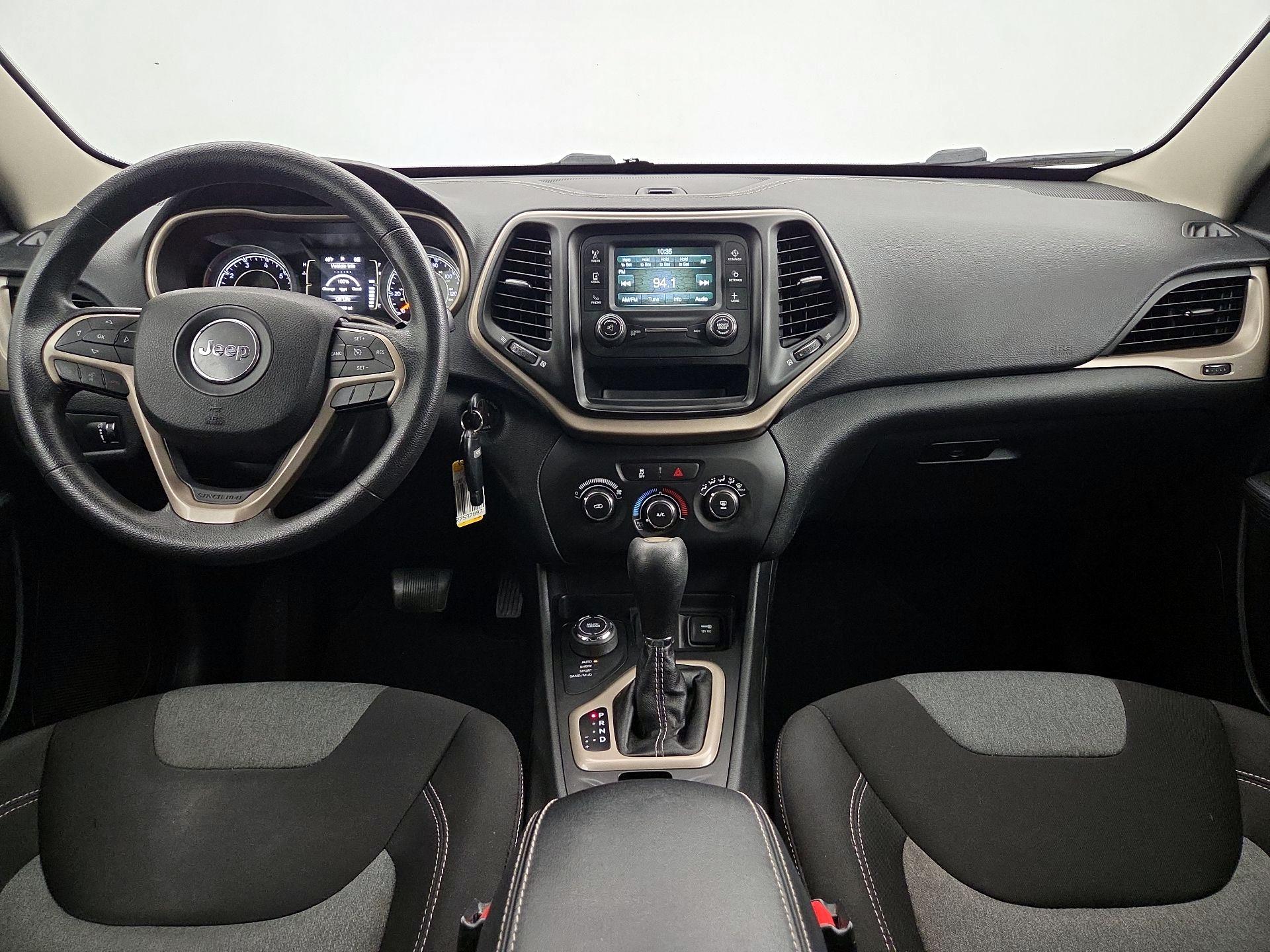 Thumbnail: 2015 Jeep Cherokee - 9