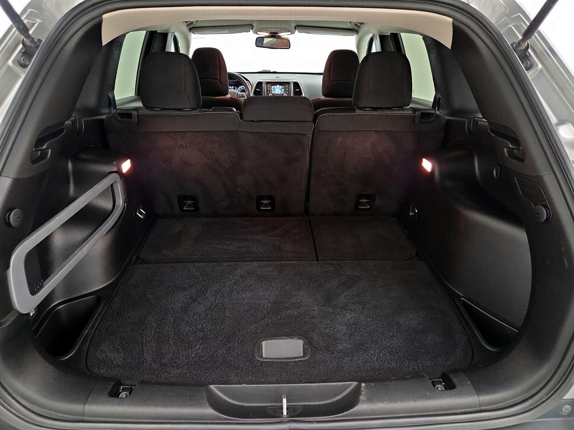 Thumbnail: 2015 Jeep Cherokee - 19