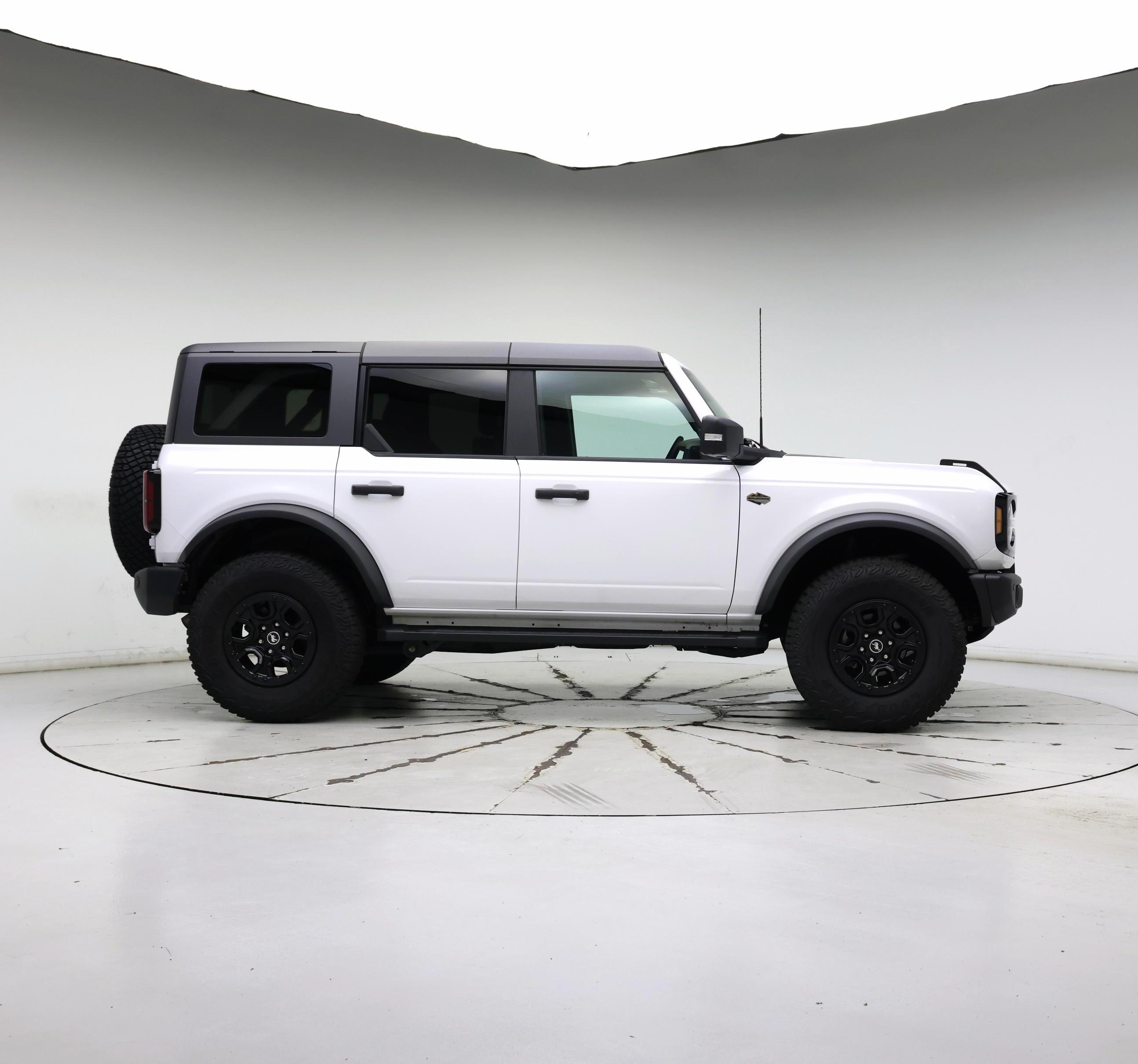 Thumbnail: 2023 Ford Bronco - 7