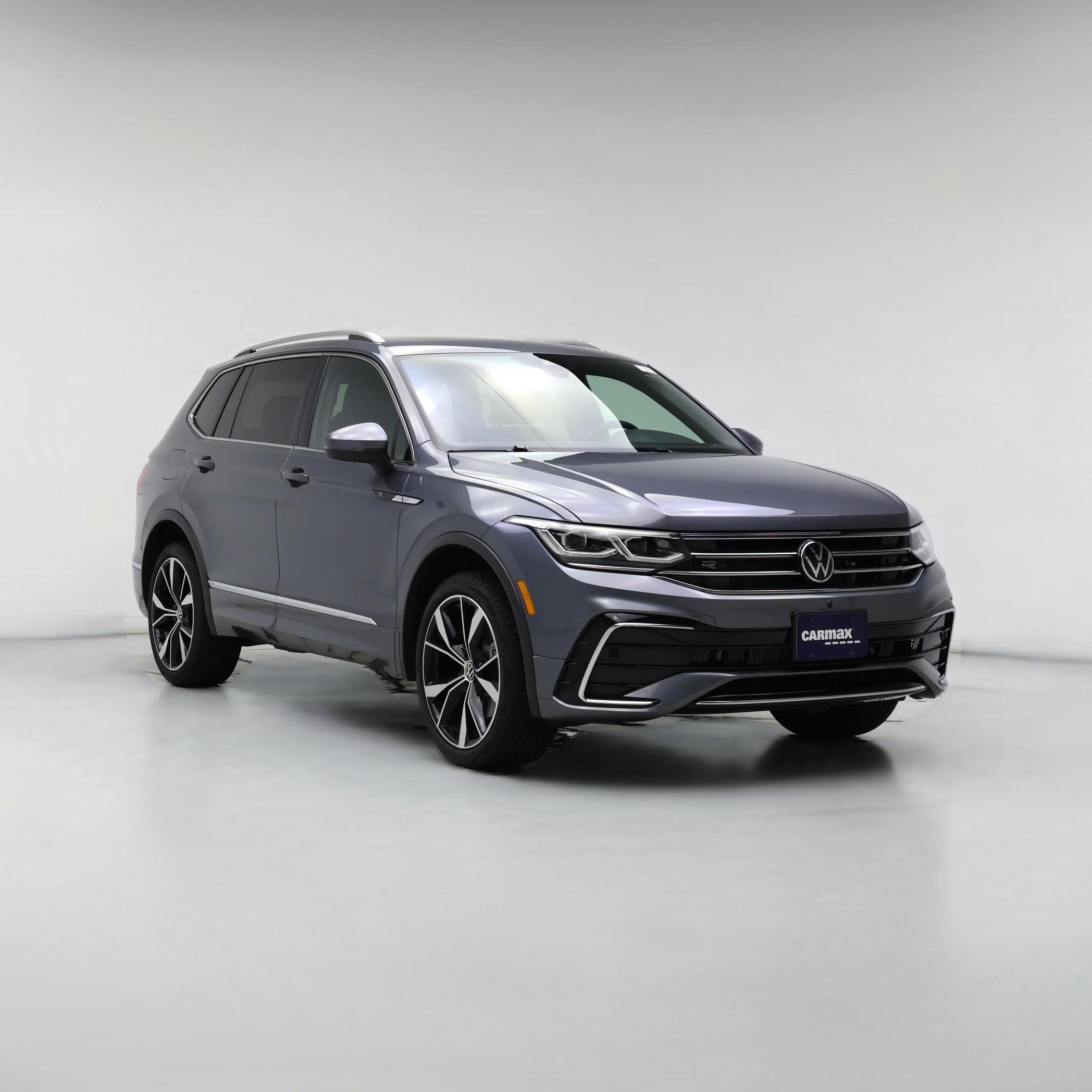 Thumbnail: 2022 Volkswagen Tiguan - 1