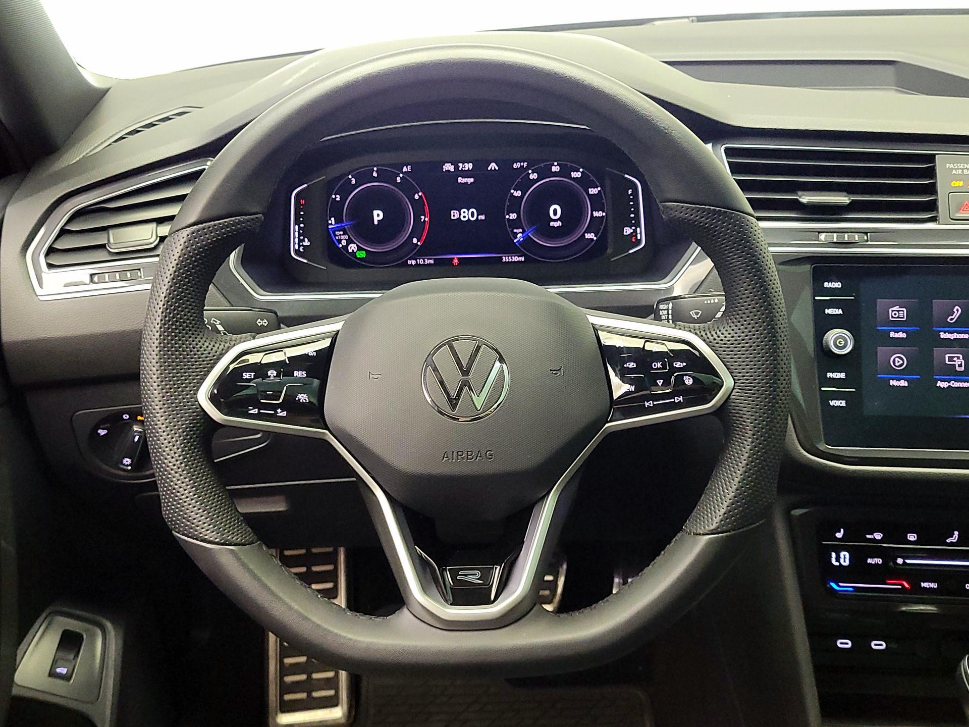 Thumbnail: 2022 Volkswagen Tiguan - 10