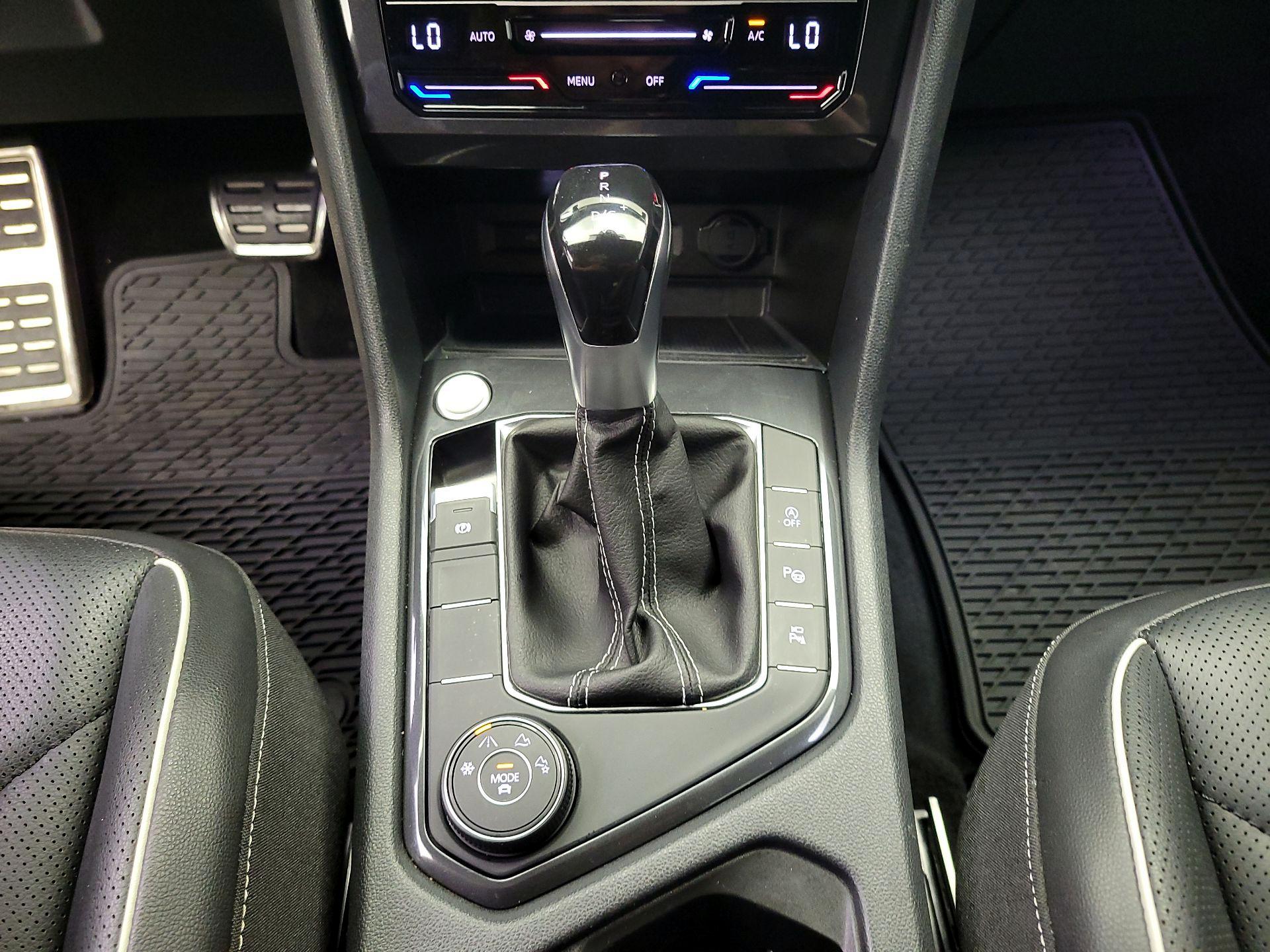 Thumbnail: 2022 Volkswagen Tiguan - 18