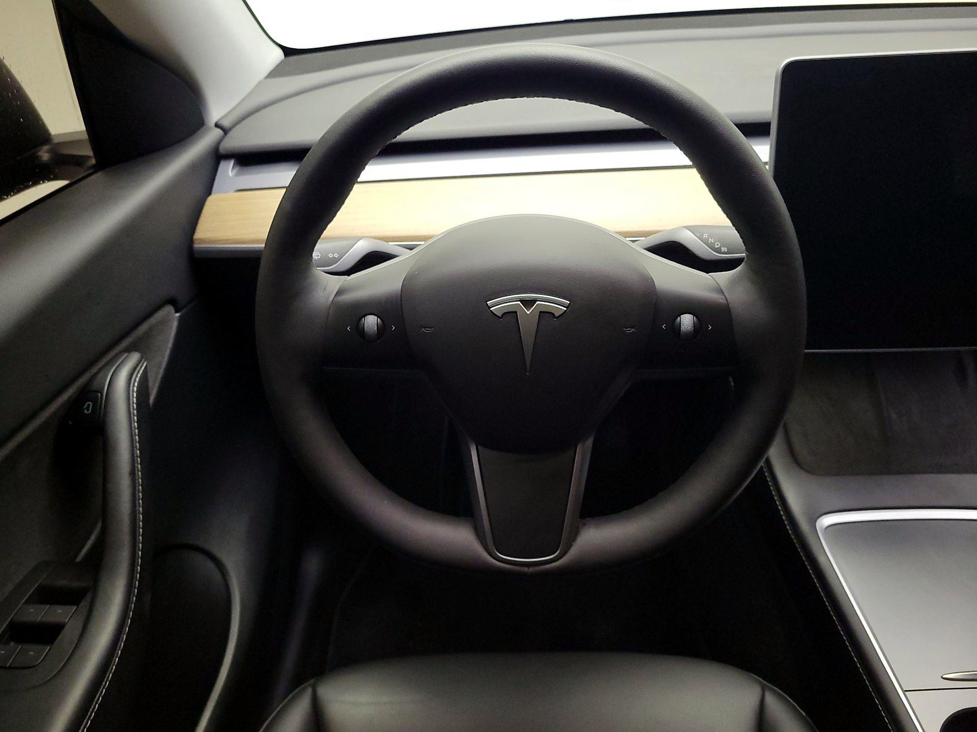 Thumbnail: 2022 Tesla Model Y - 10