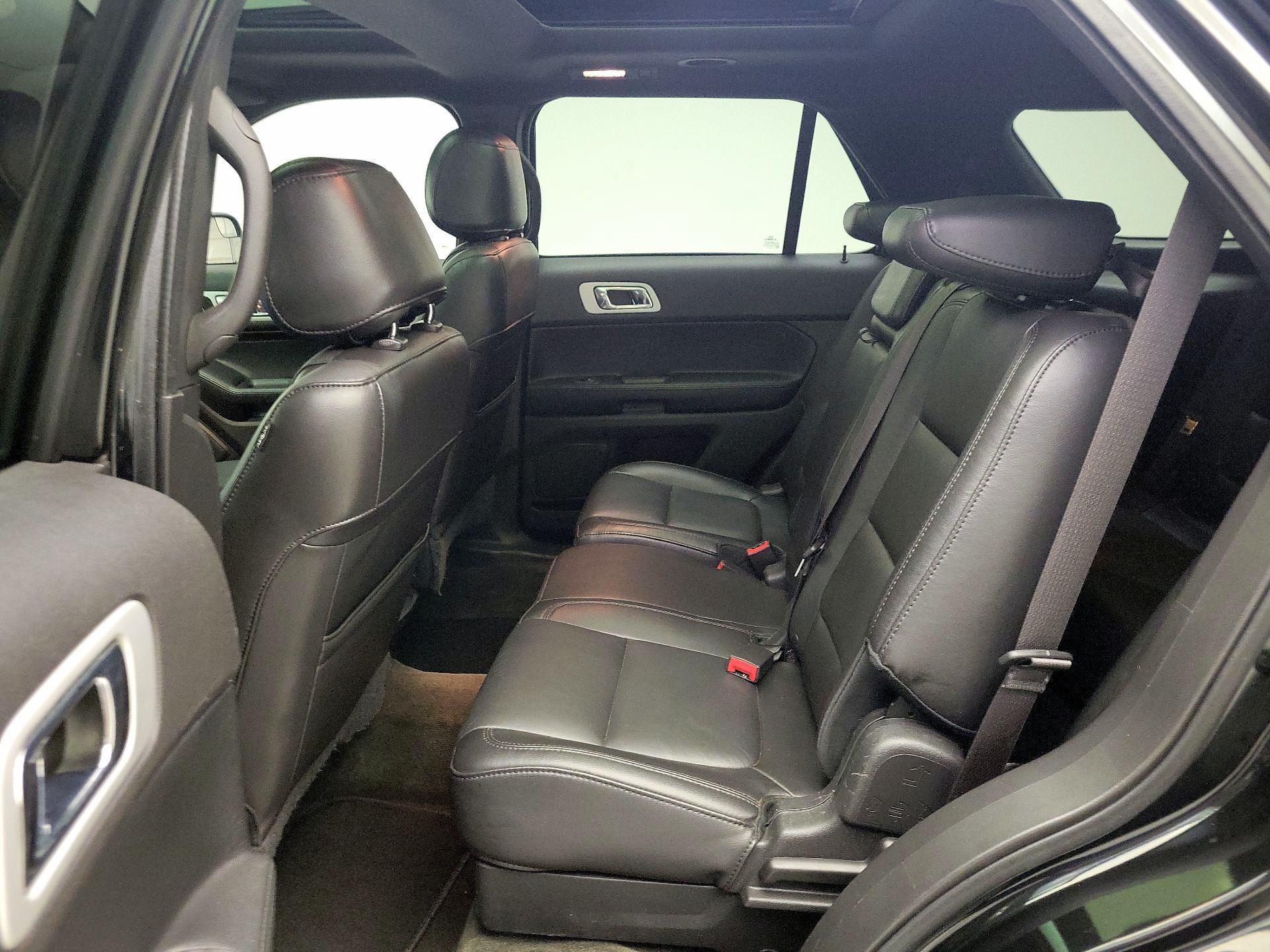 Thumbnail: 2015 Ford Explorer - 20