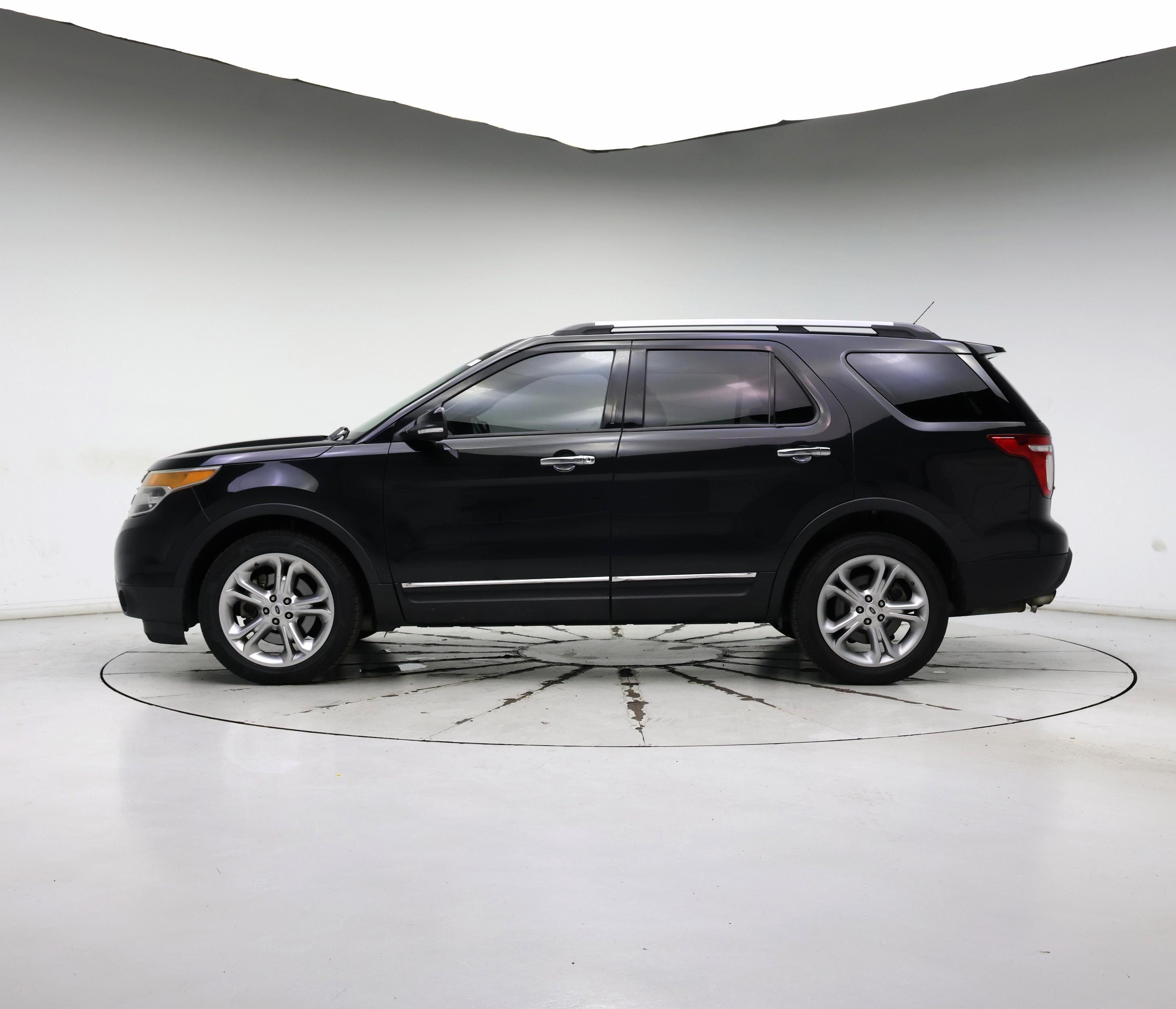 Thumbnail: 2015 Ford Explorer - 3