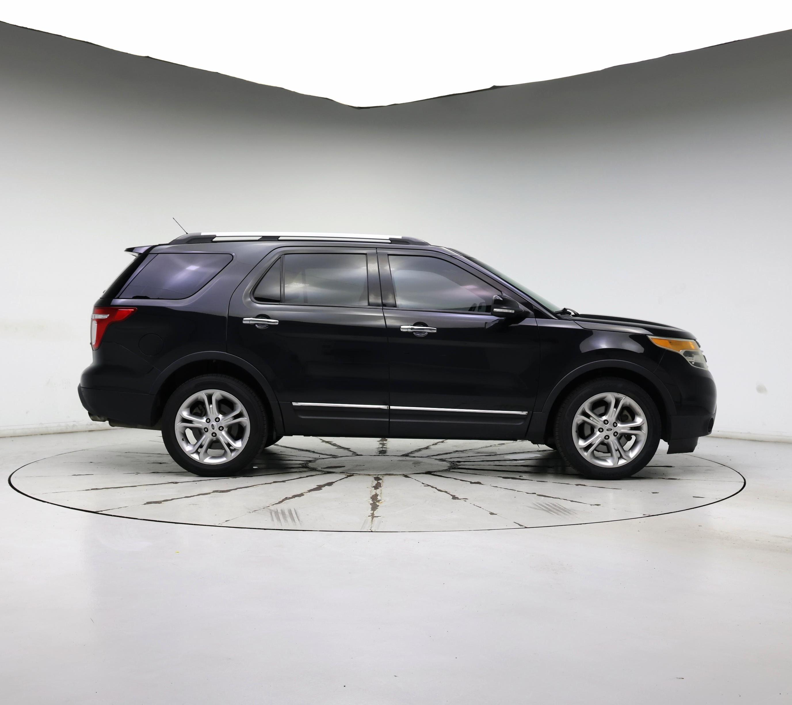 Thumbnail: 2015 Ford Explorer - 7
