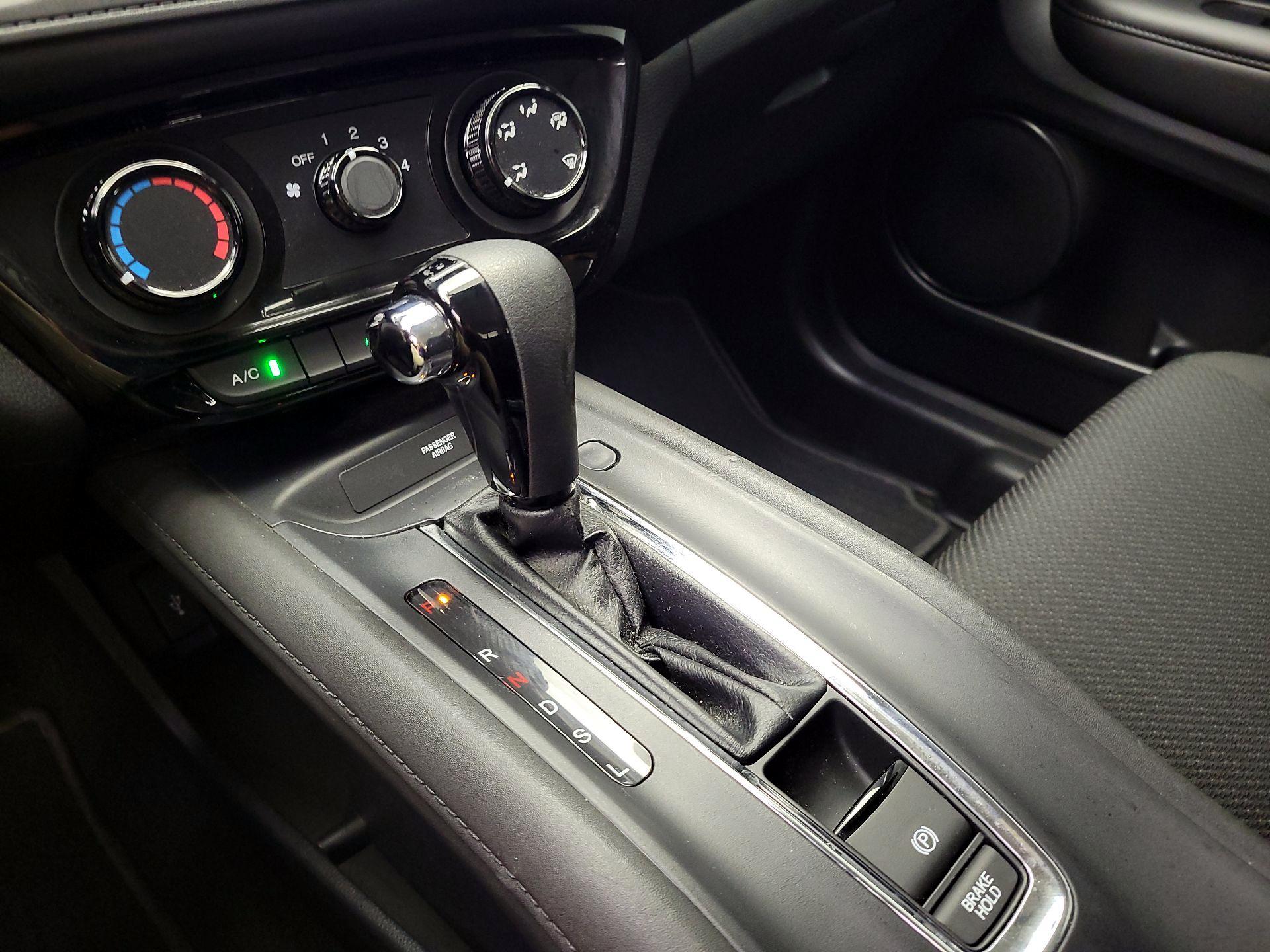 Thumbnail: 2018 Honda HR-V - 17